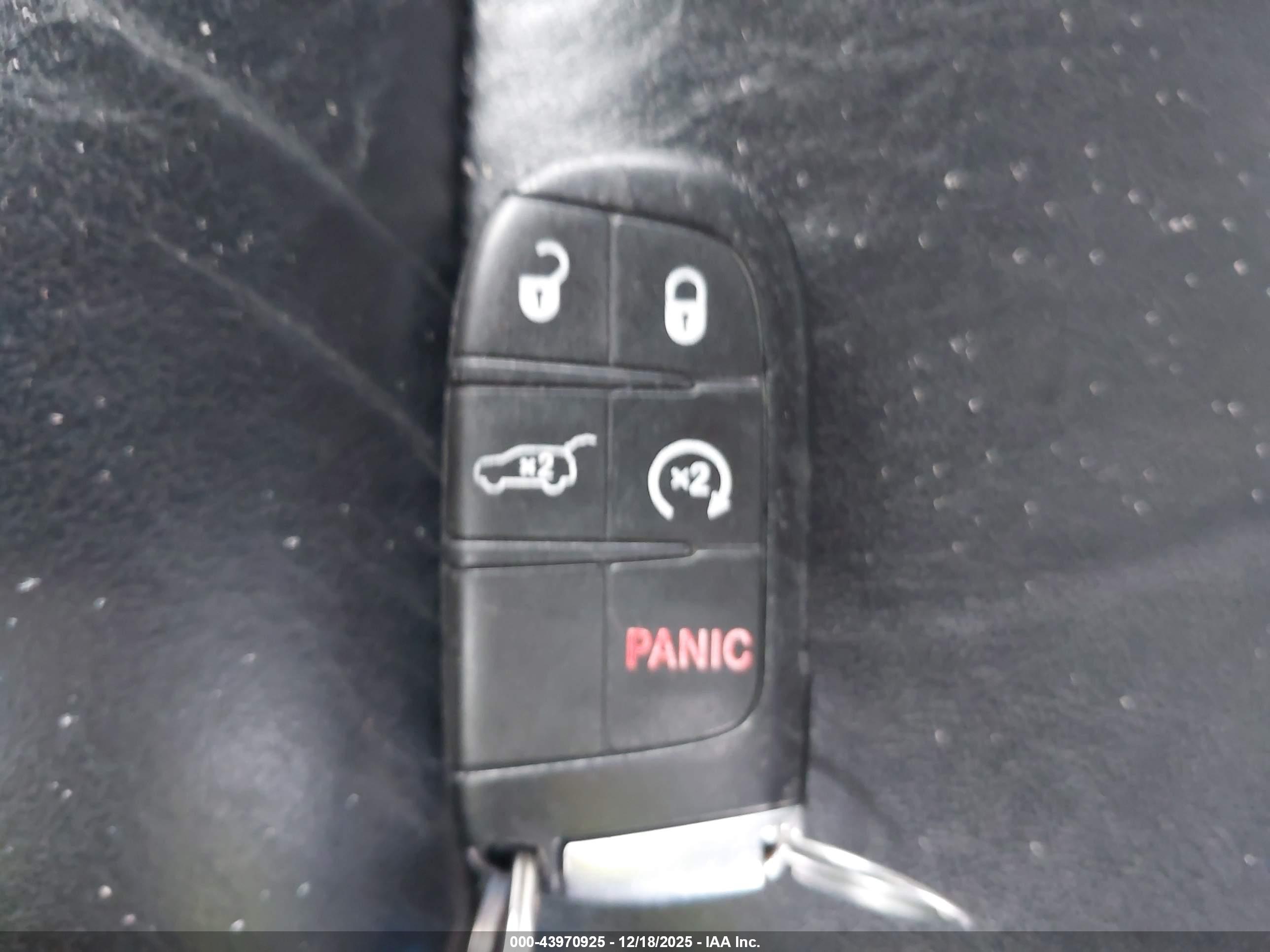 JEEP GRAND image 11