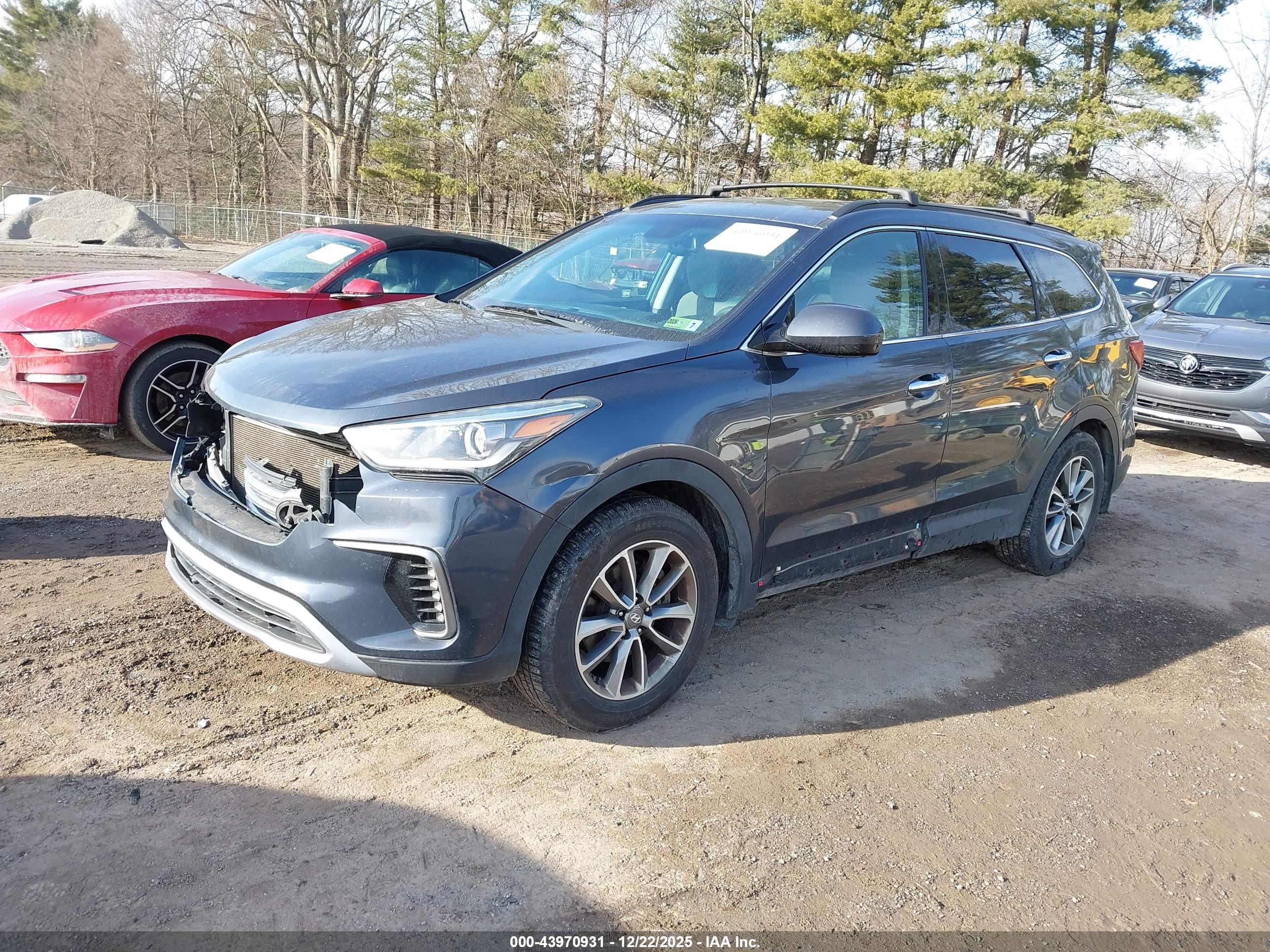 HYUNDAI SANTA image 2