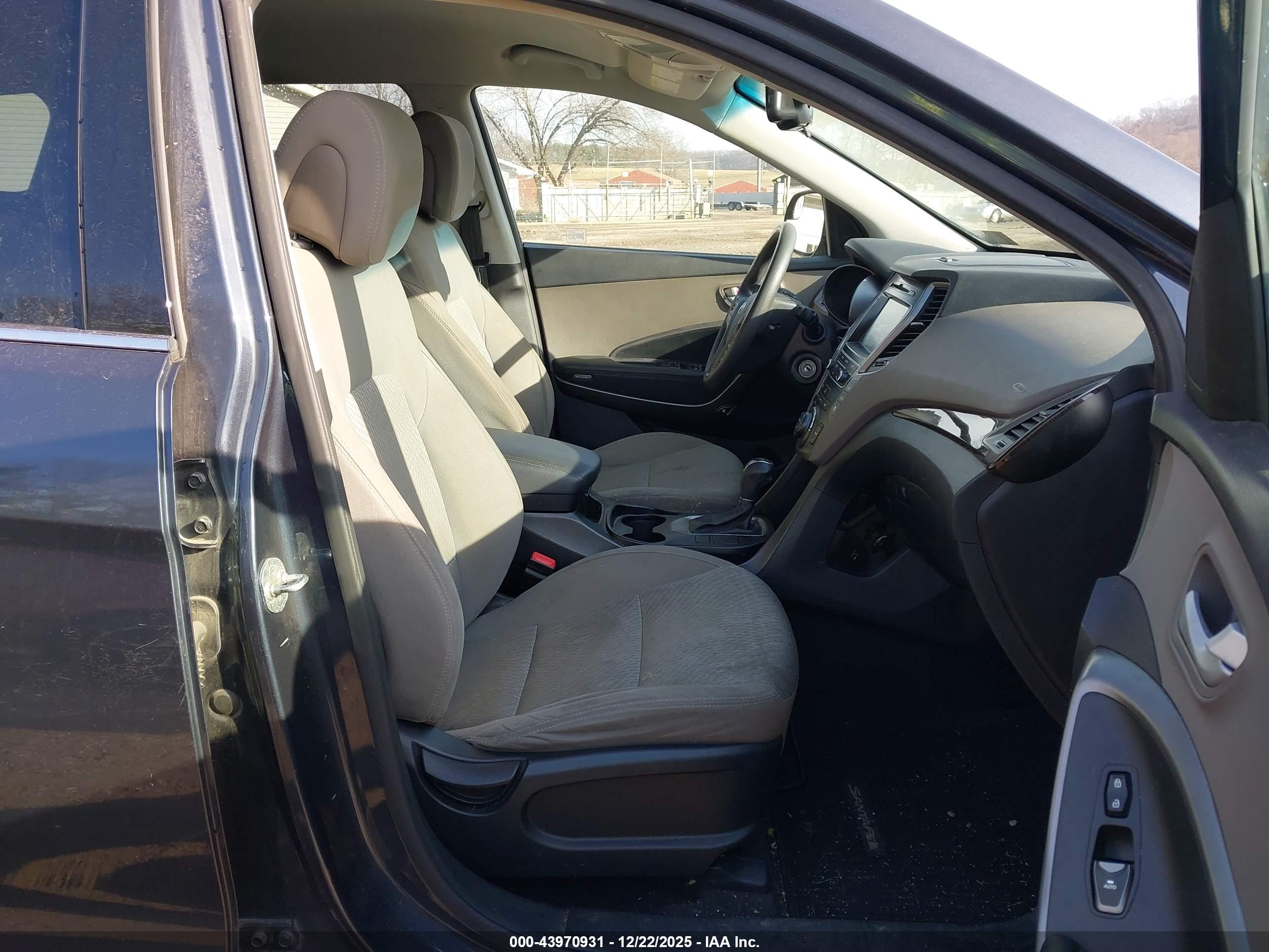 HYUNDAI SANTA image 5