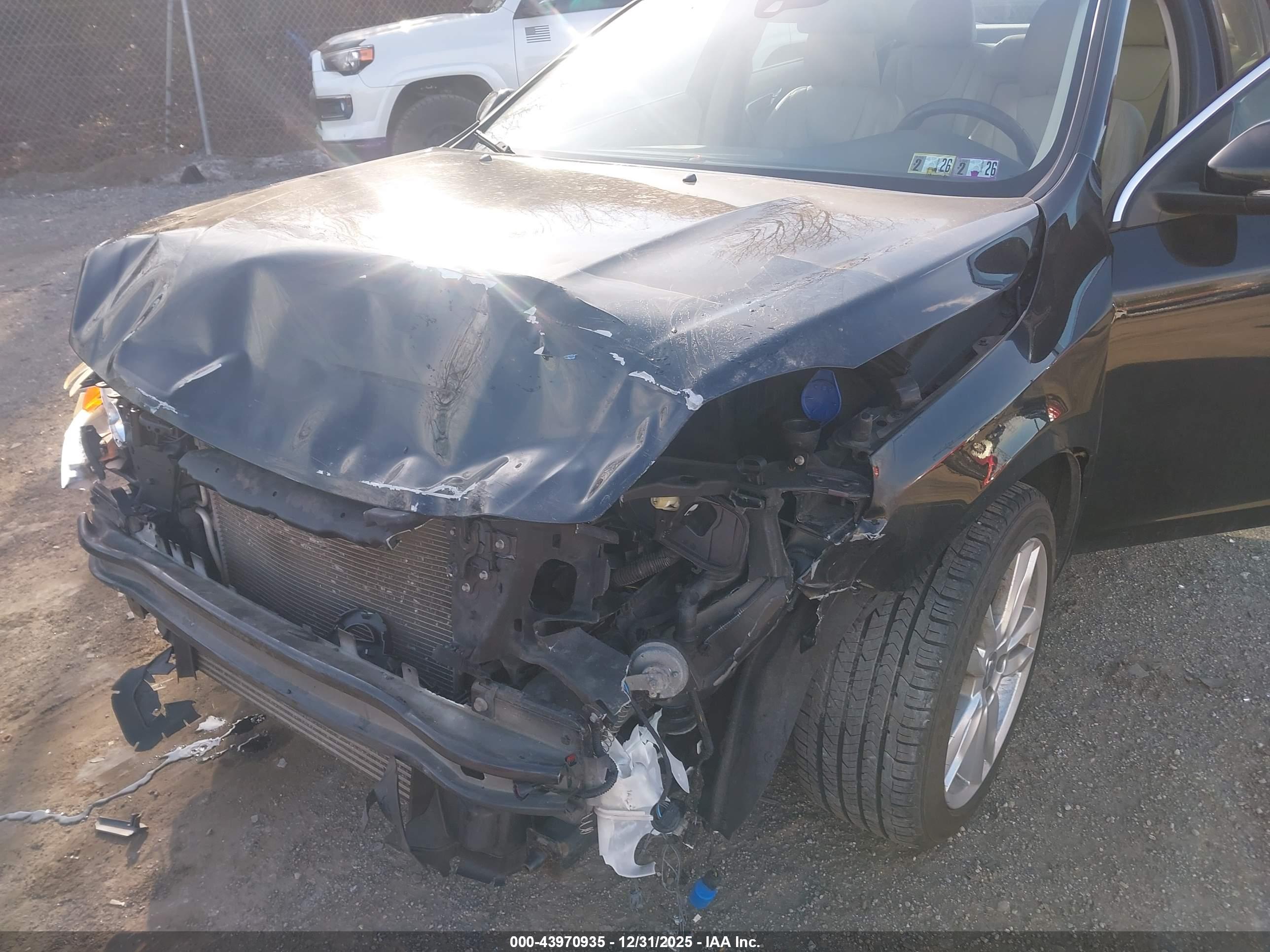 VOLVO S60 image 6