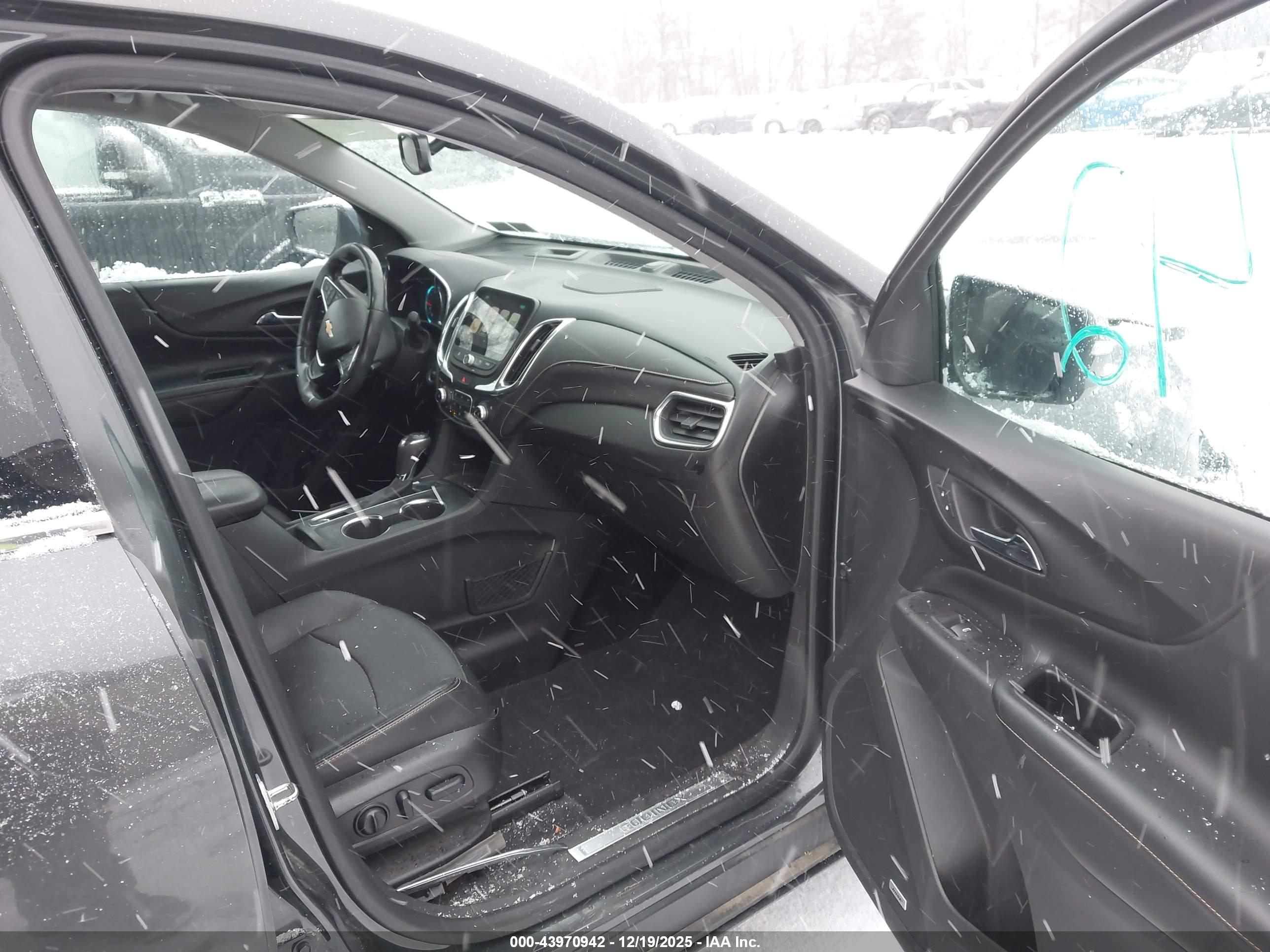 CHEVROLET EQUINOX image 5