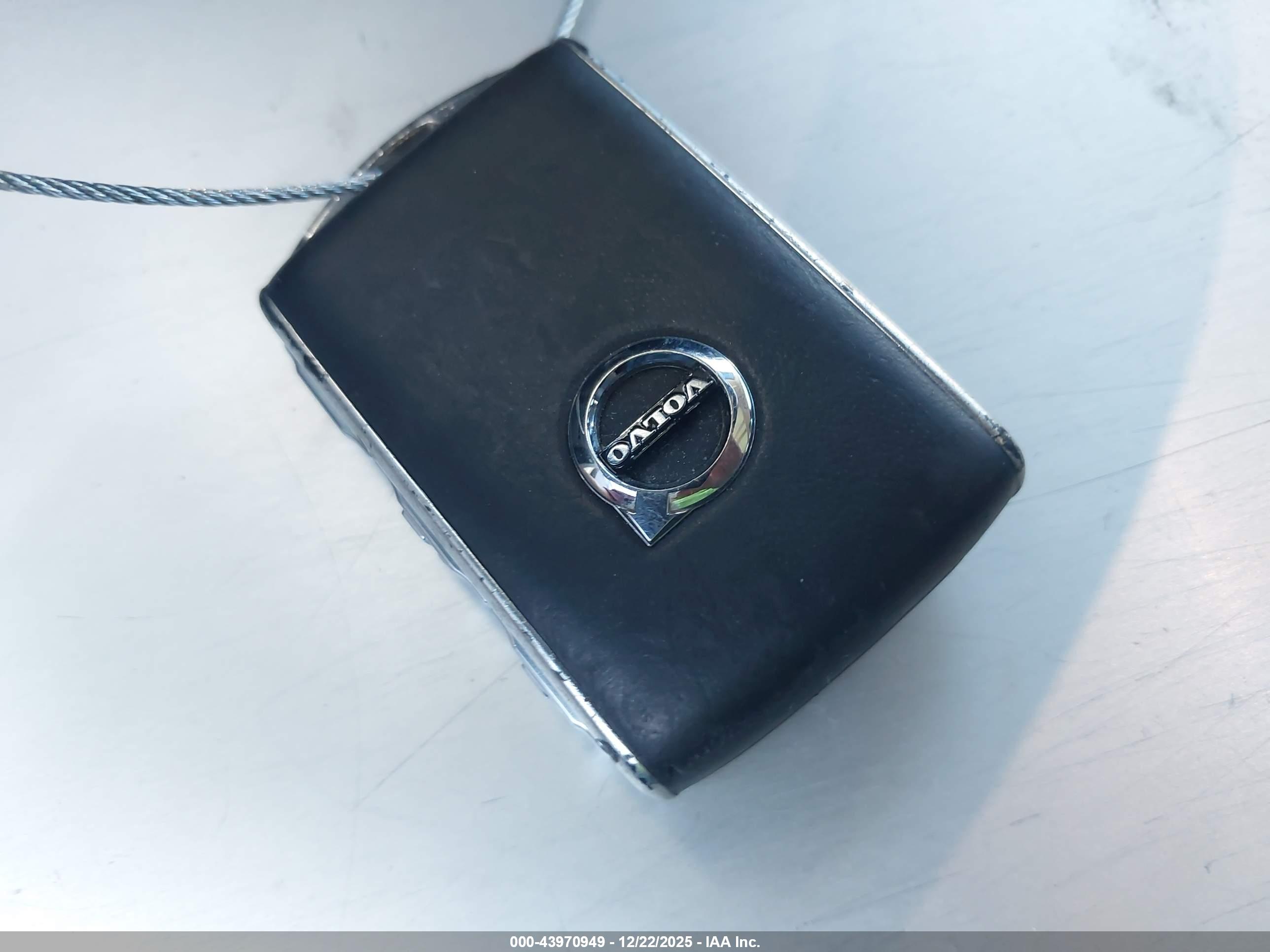 VOLVO V90 image 11