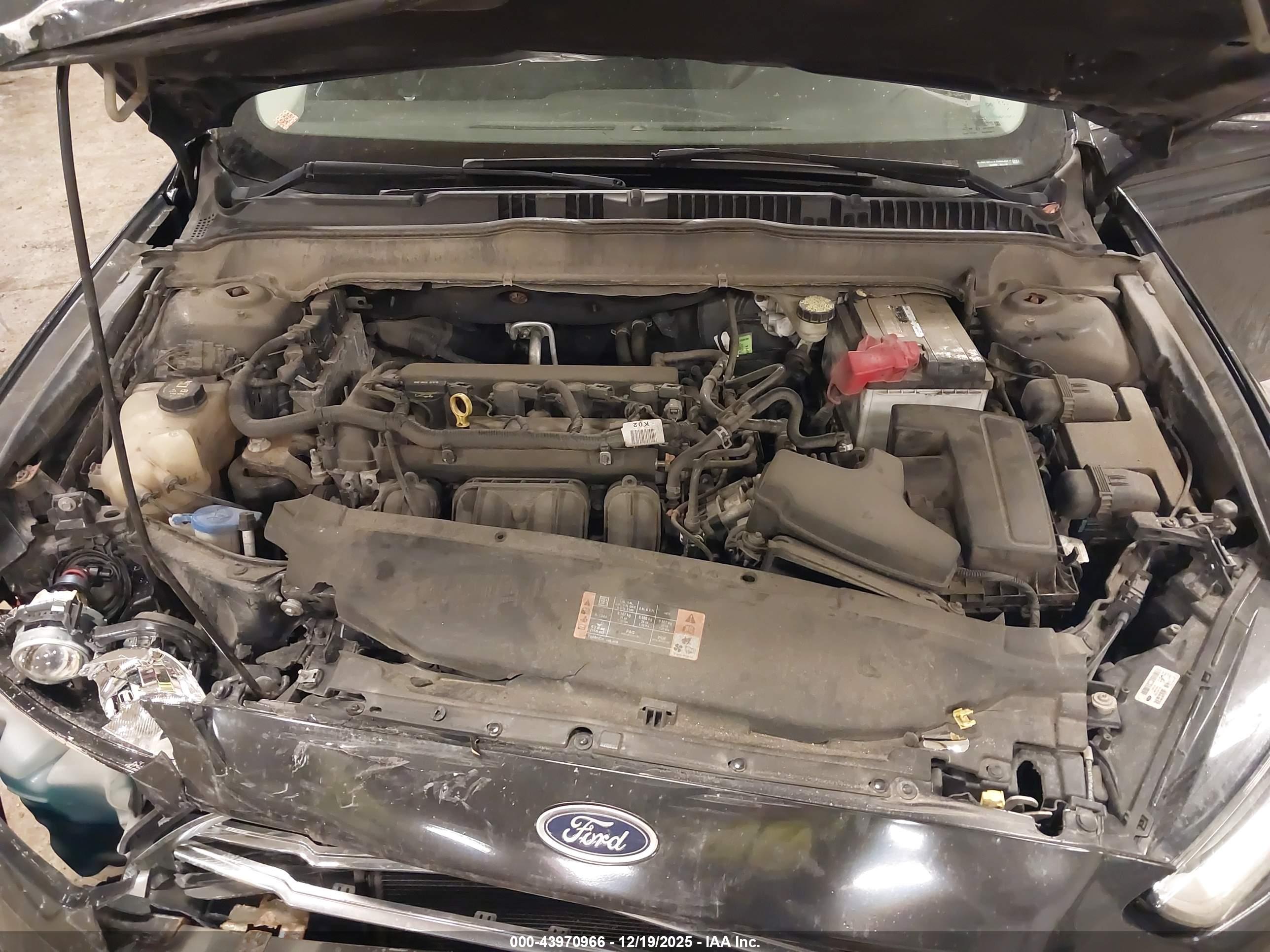FORD FUSION image 10