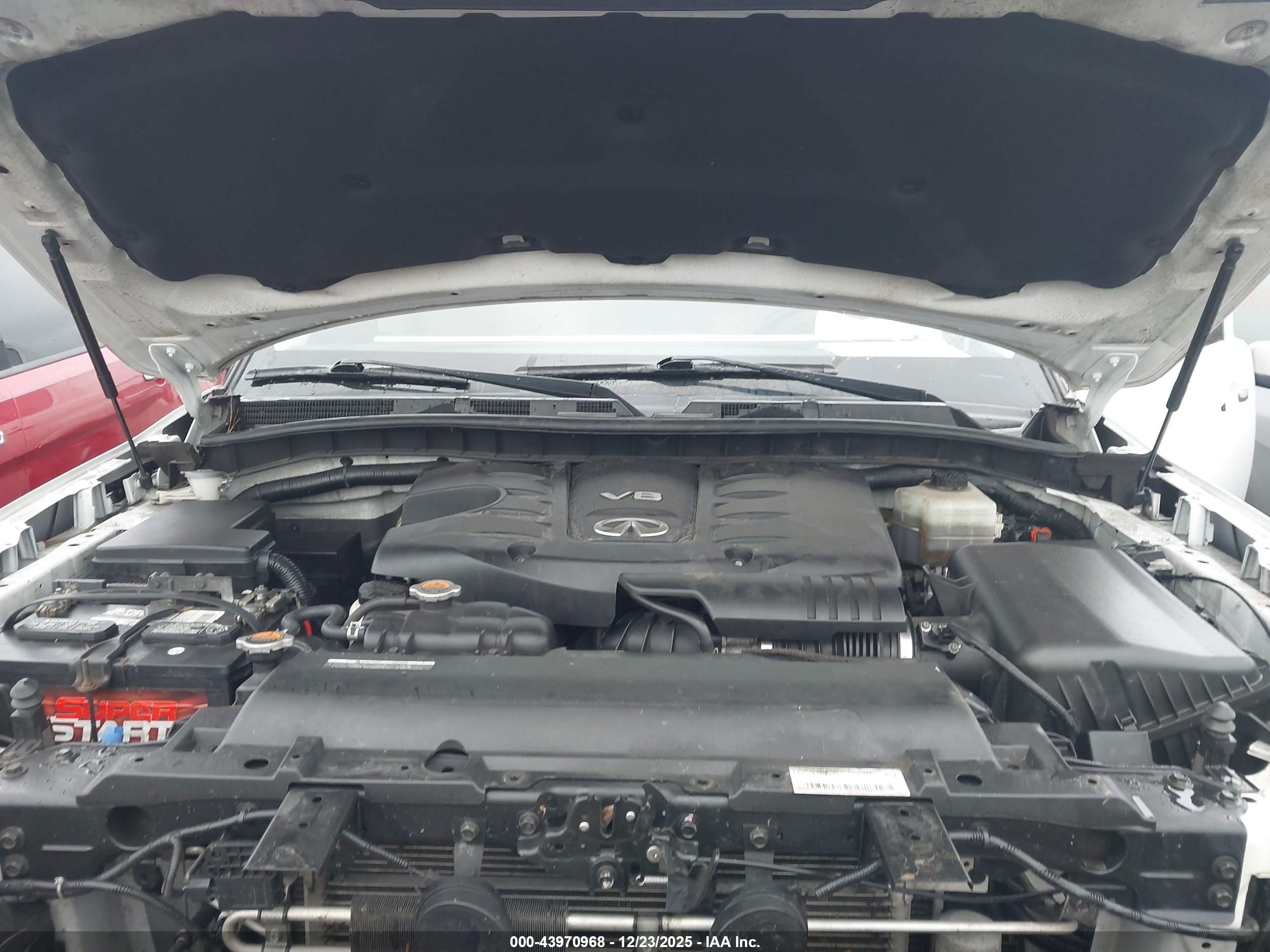 INFINITI QX80 image 10