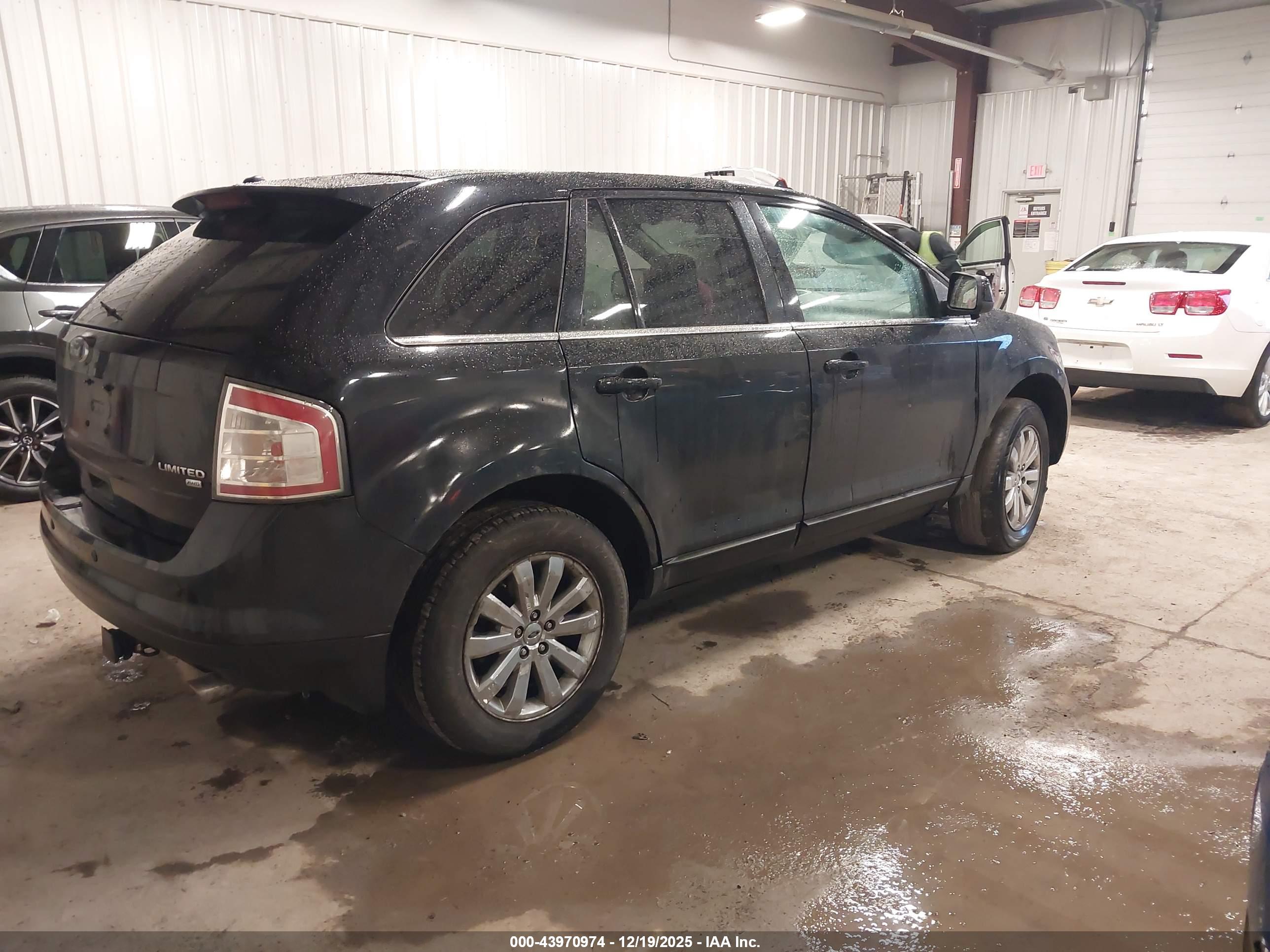 FORD EDGE image 4