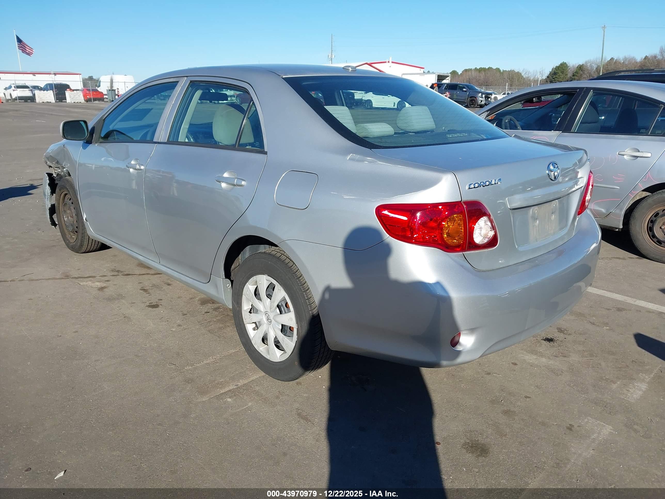TOYOTA COROLLA image 3