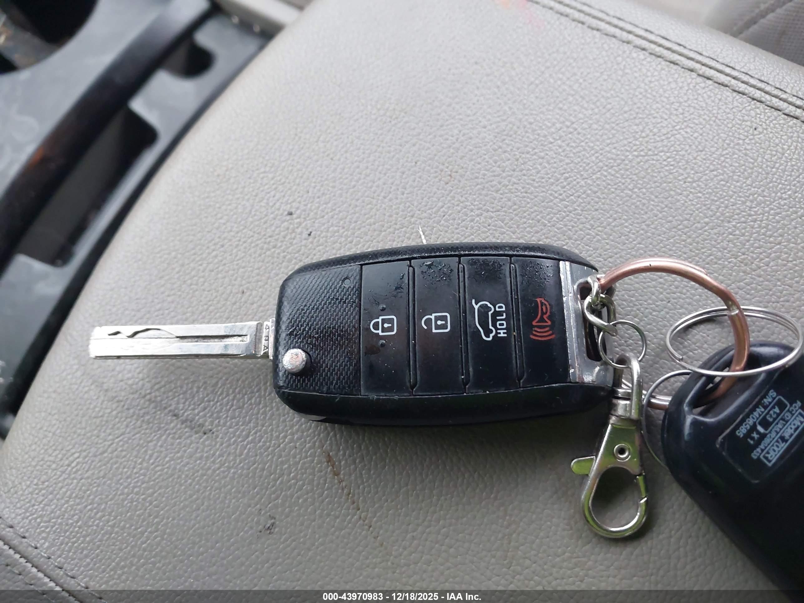 KIA SEDONA image 11