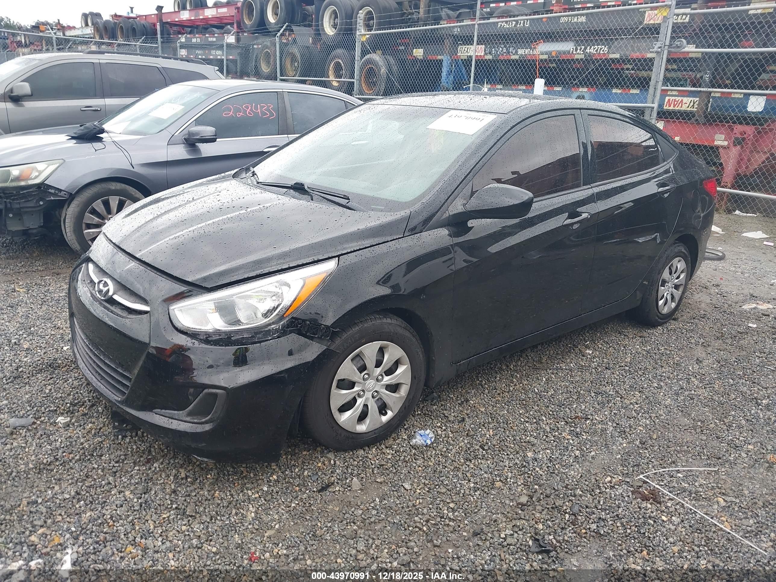 HYUNDAI ACCENT image 2