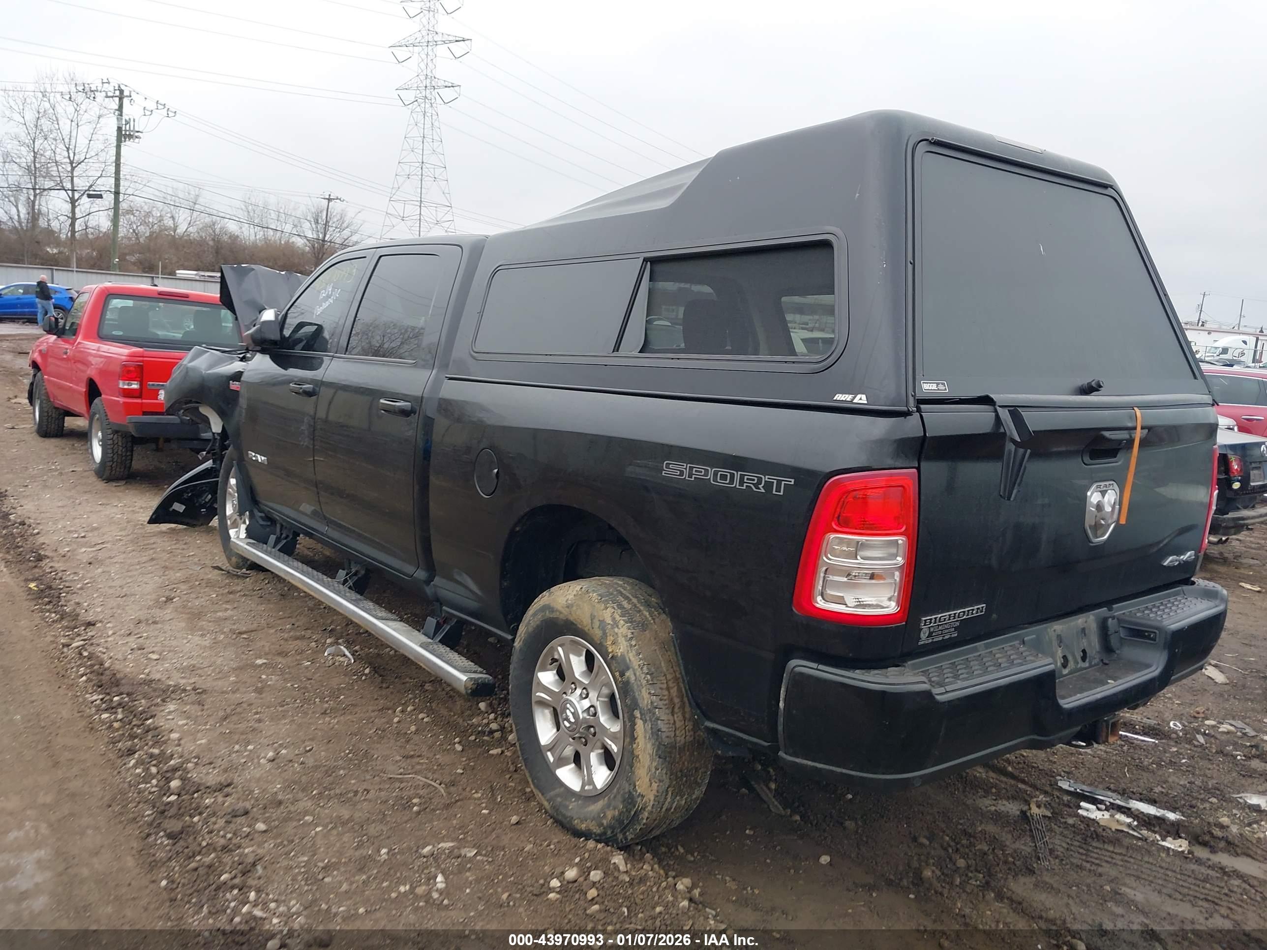 RAM 2500 image 3