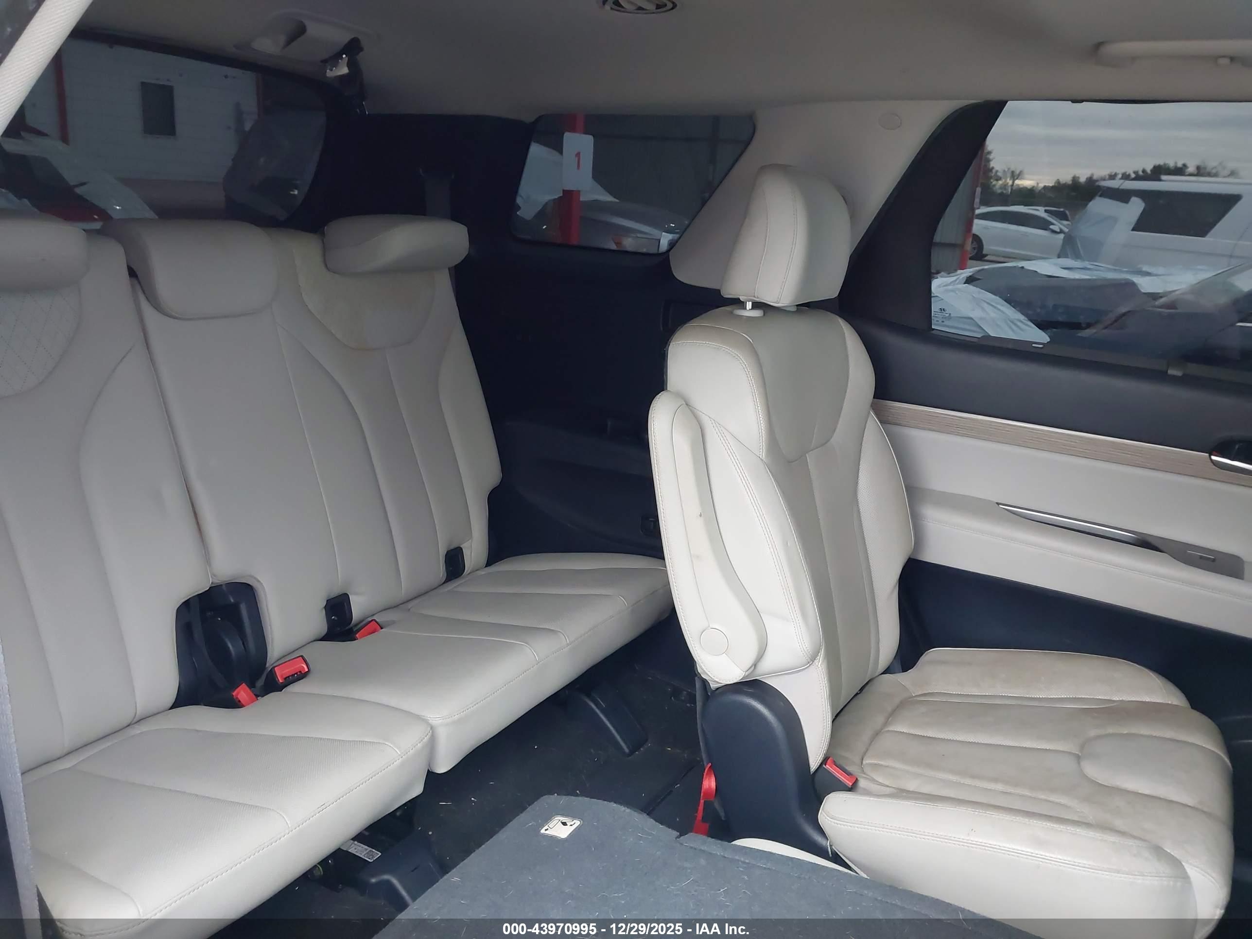 HYUNDAI PALISADE image 8