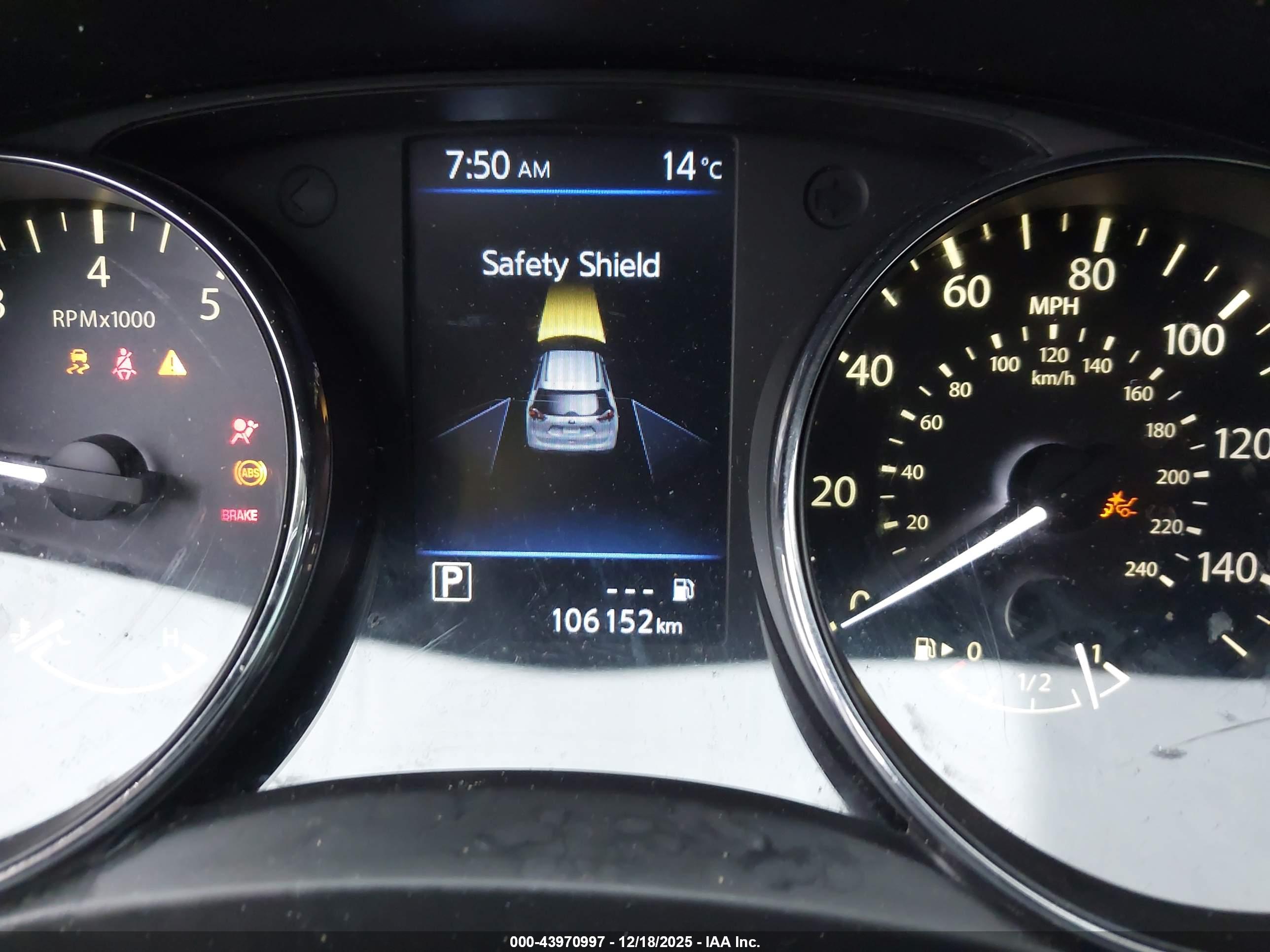 NISSAN ROGUE image 7