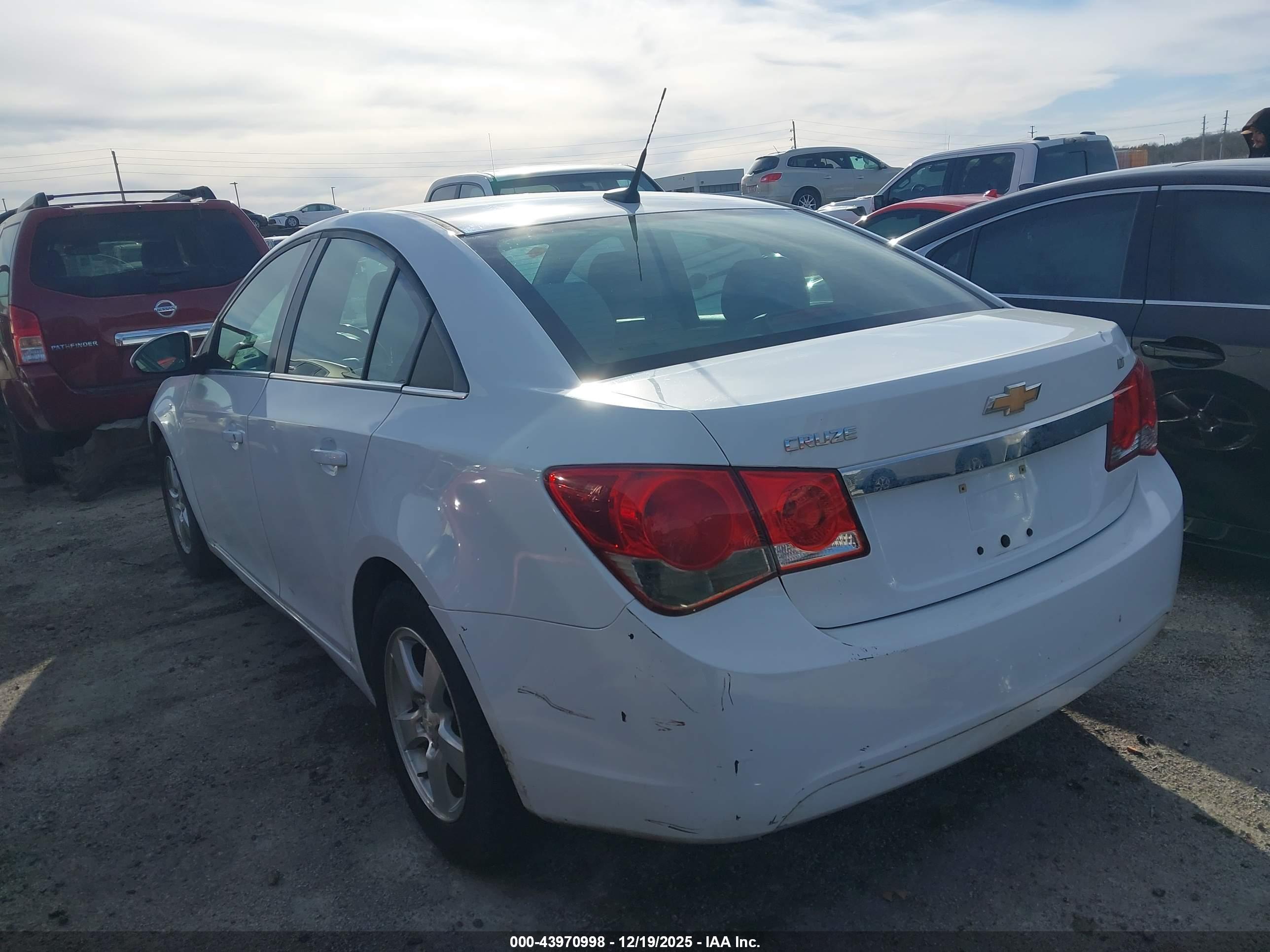 CHEVROLET CRUZE image 3