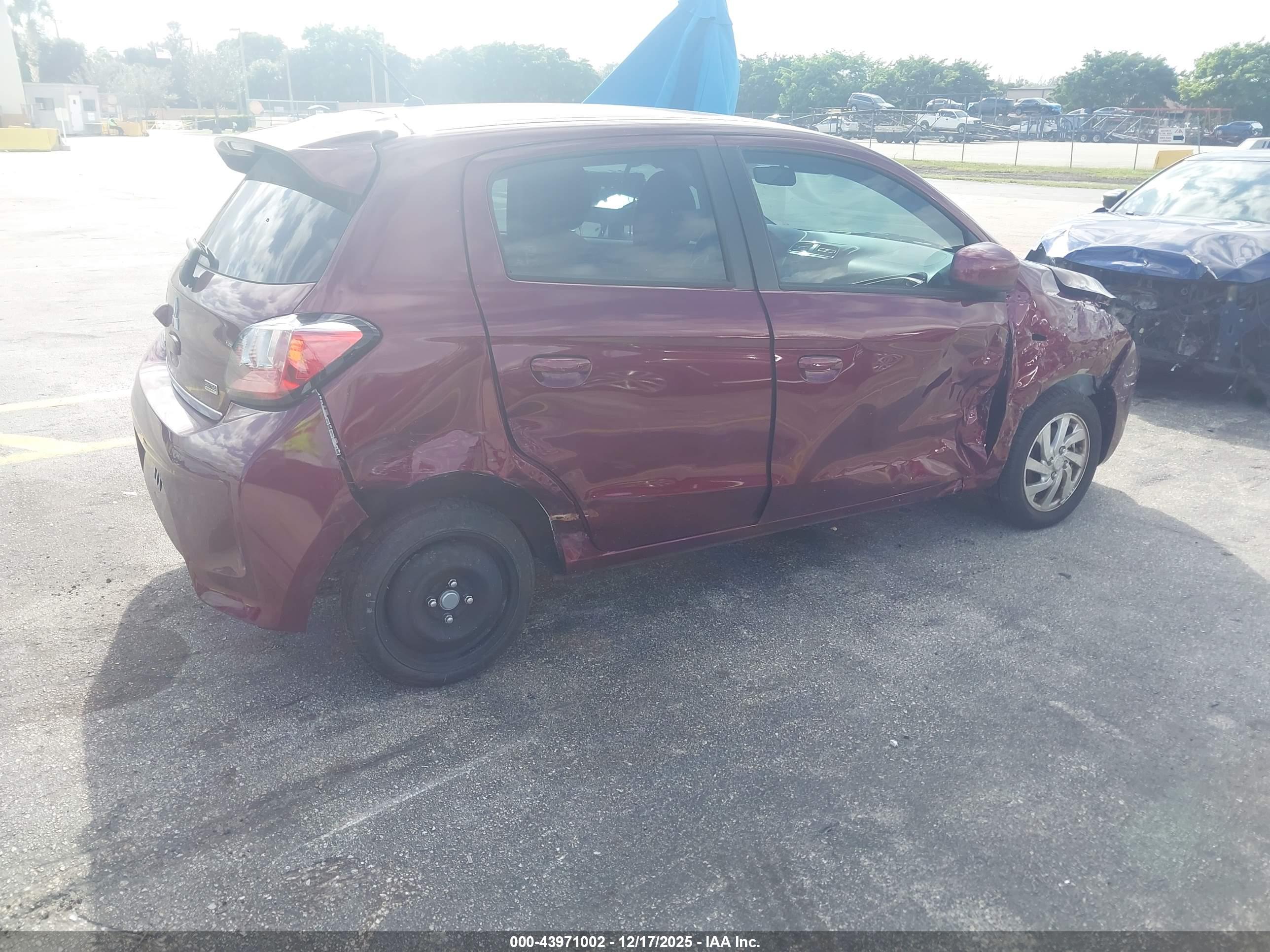 MITSUBISHI MIRAGE image 4