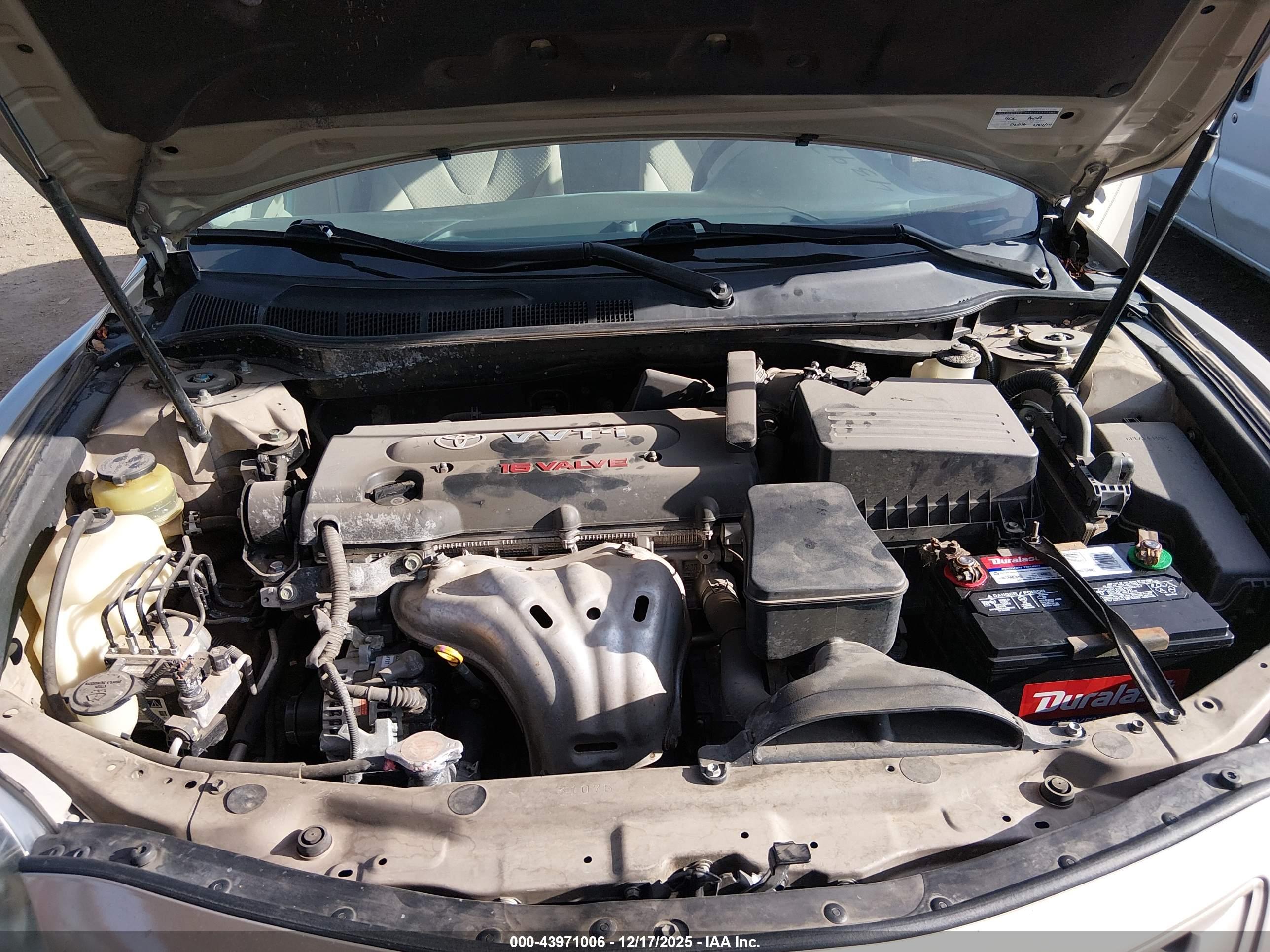 TOYOTA CAMRY image 10