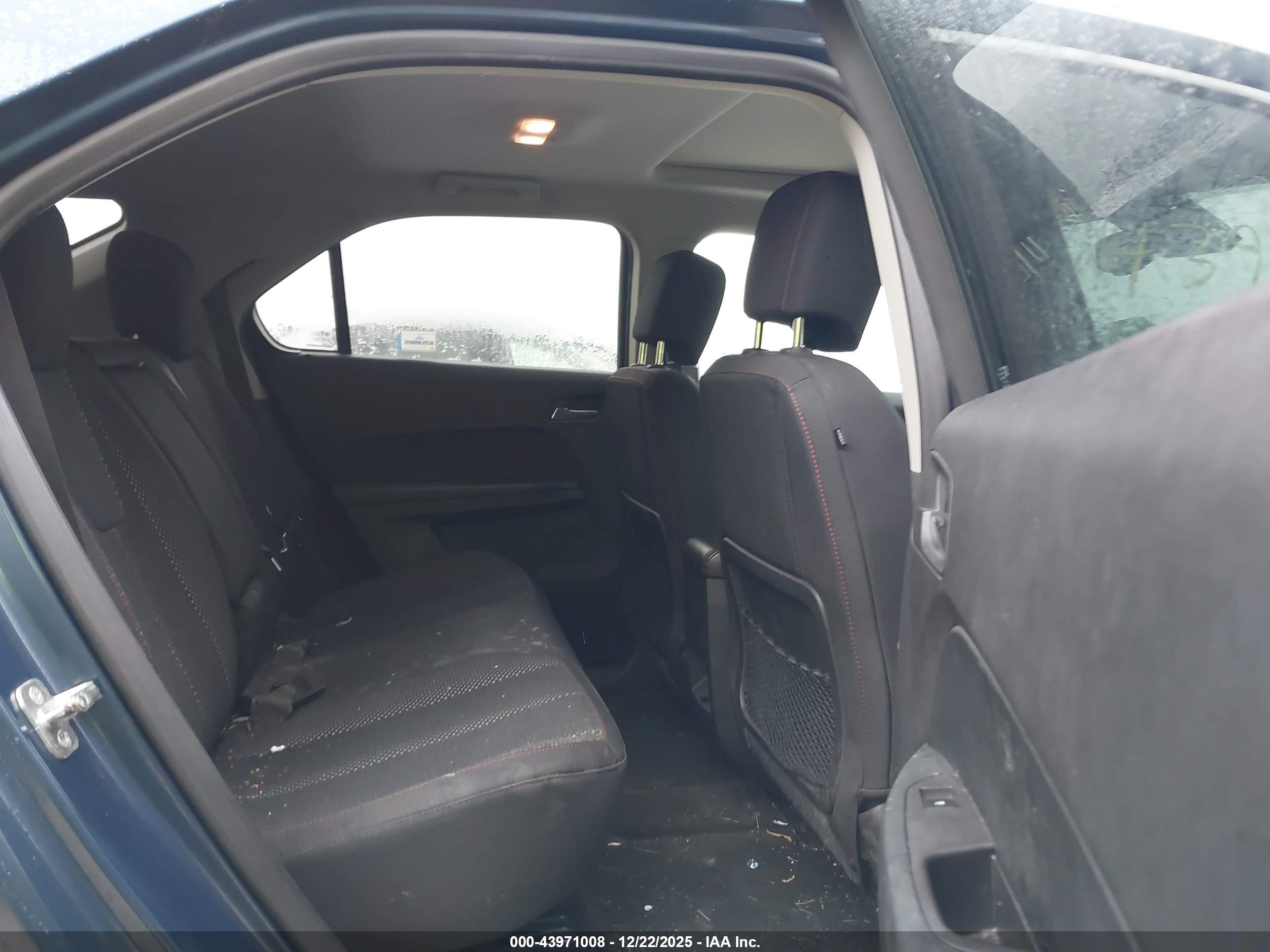 CHEVROLET EQUINOX image 8