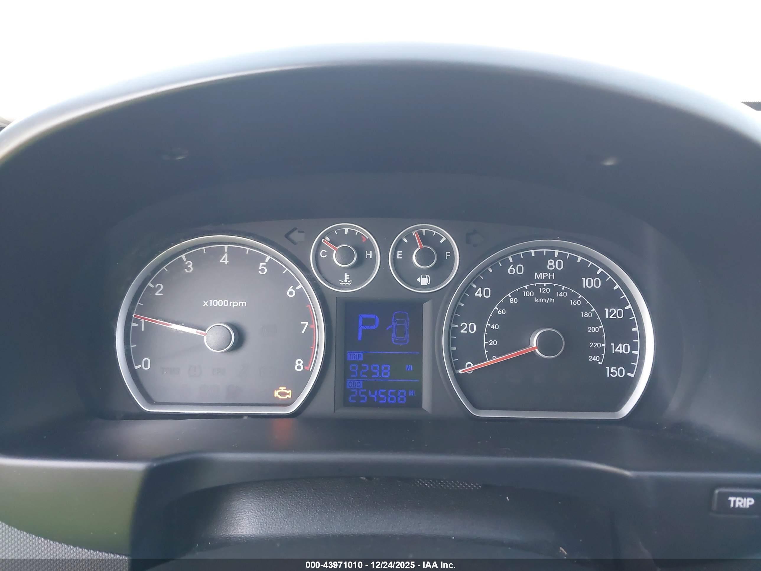 HYUNDAI ELANTRA image 7