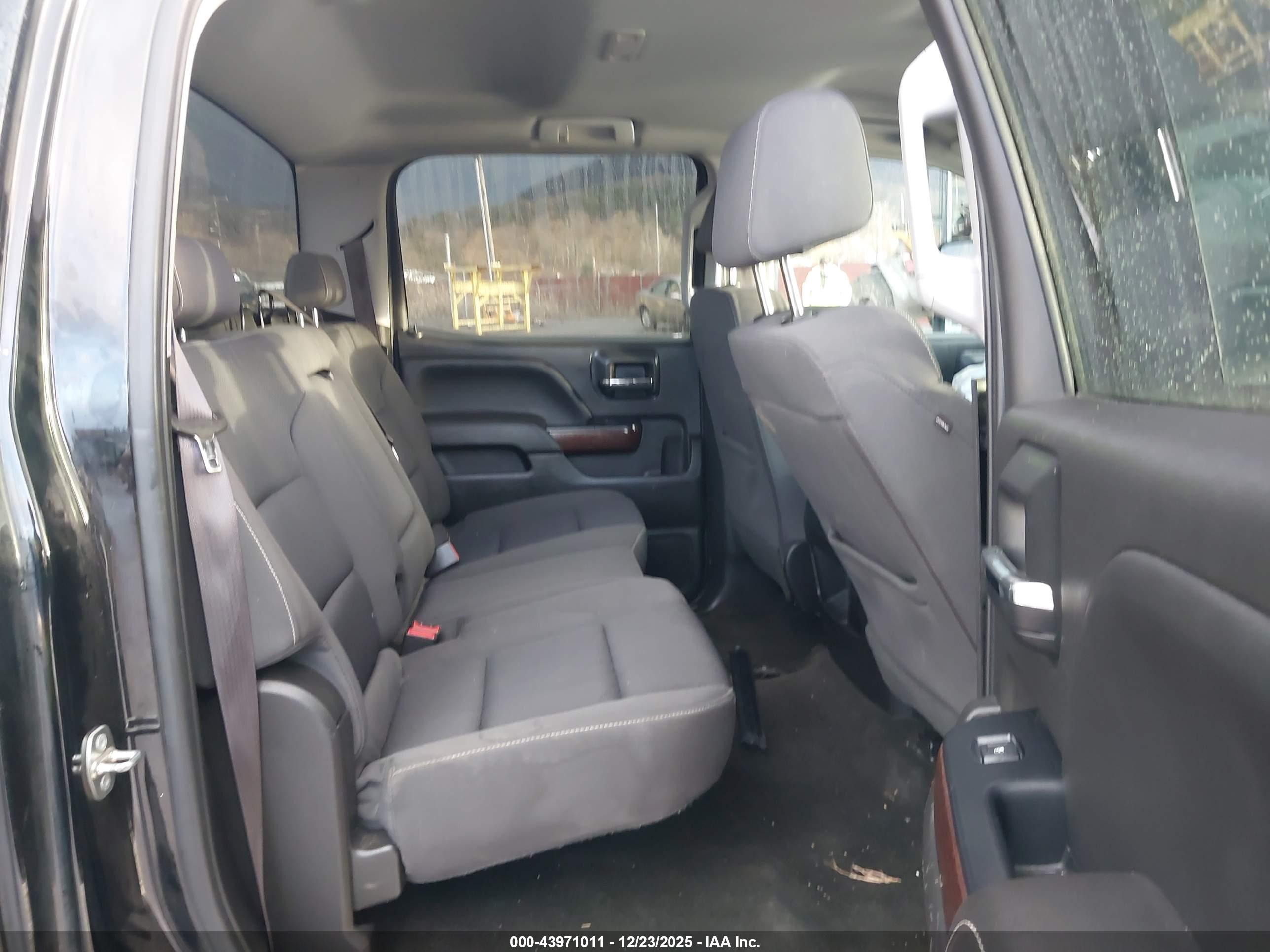 GMC SIERRA image 8