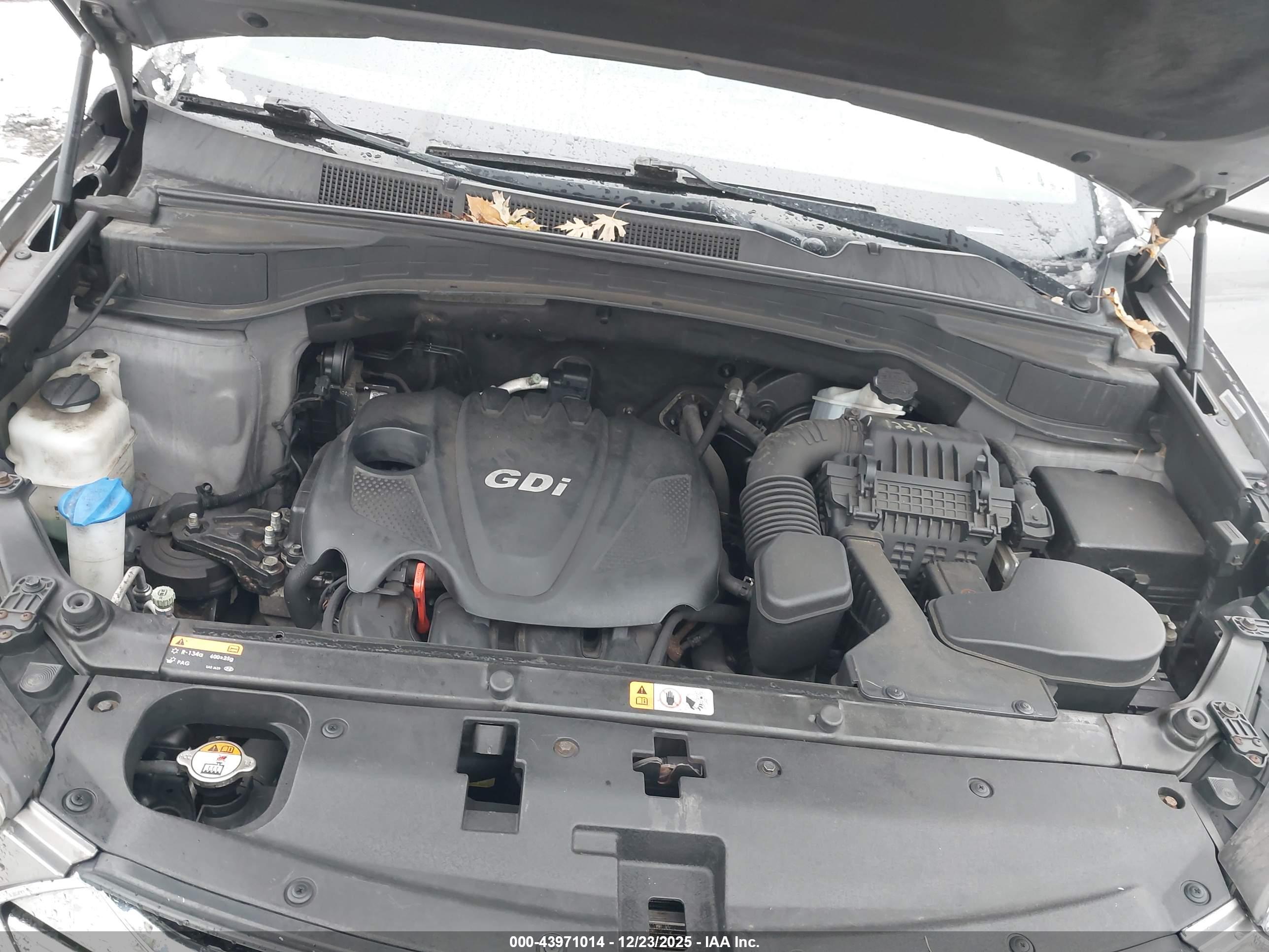 HYUNDAI SANTA image 10