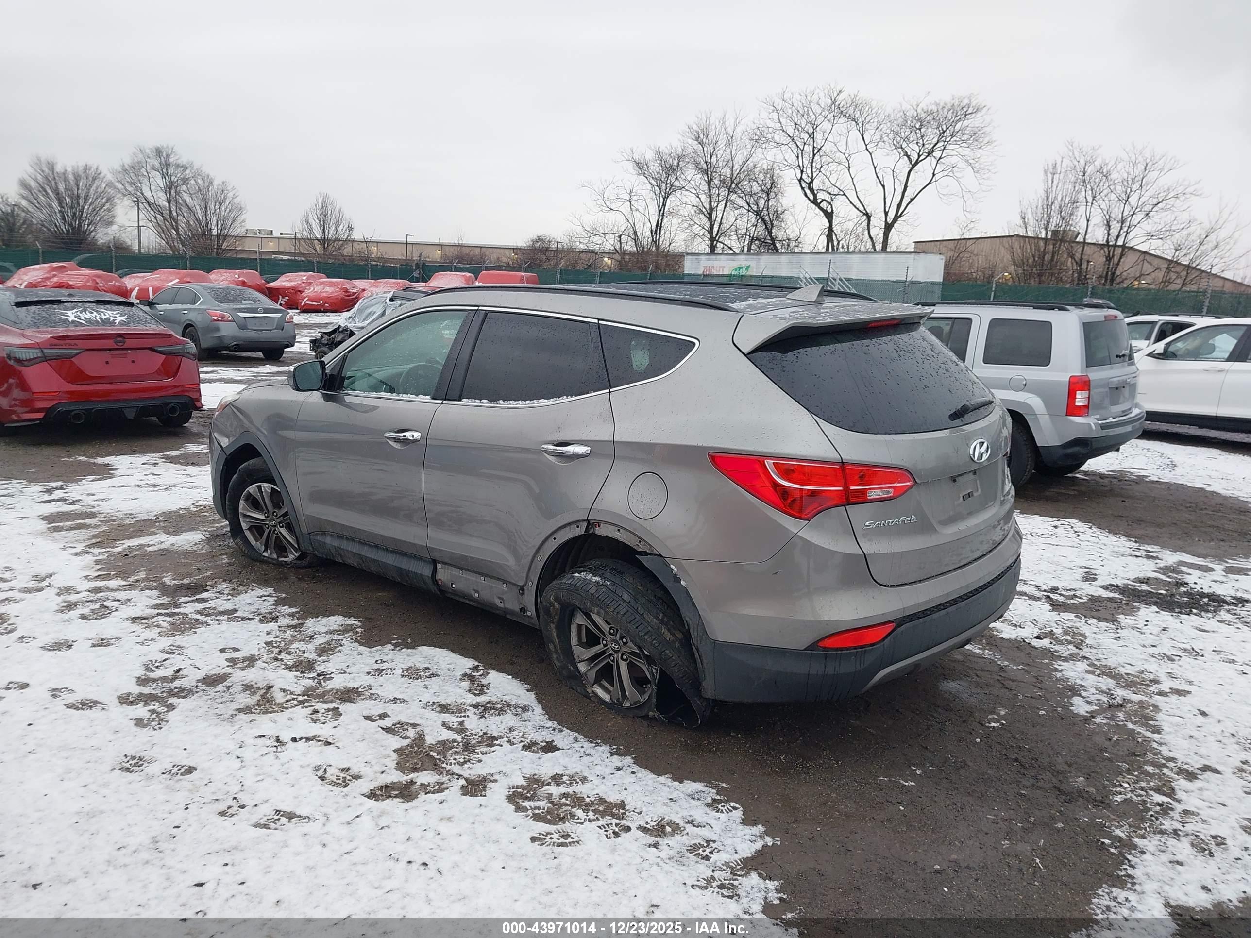 HYUNDAI SANTA image 3