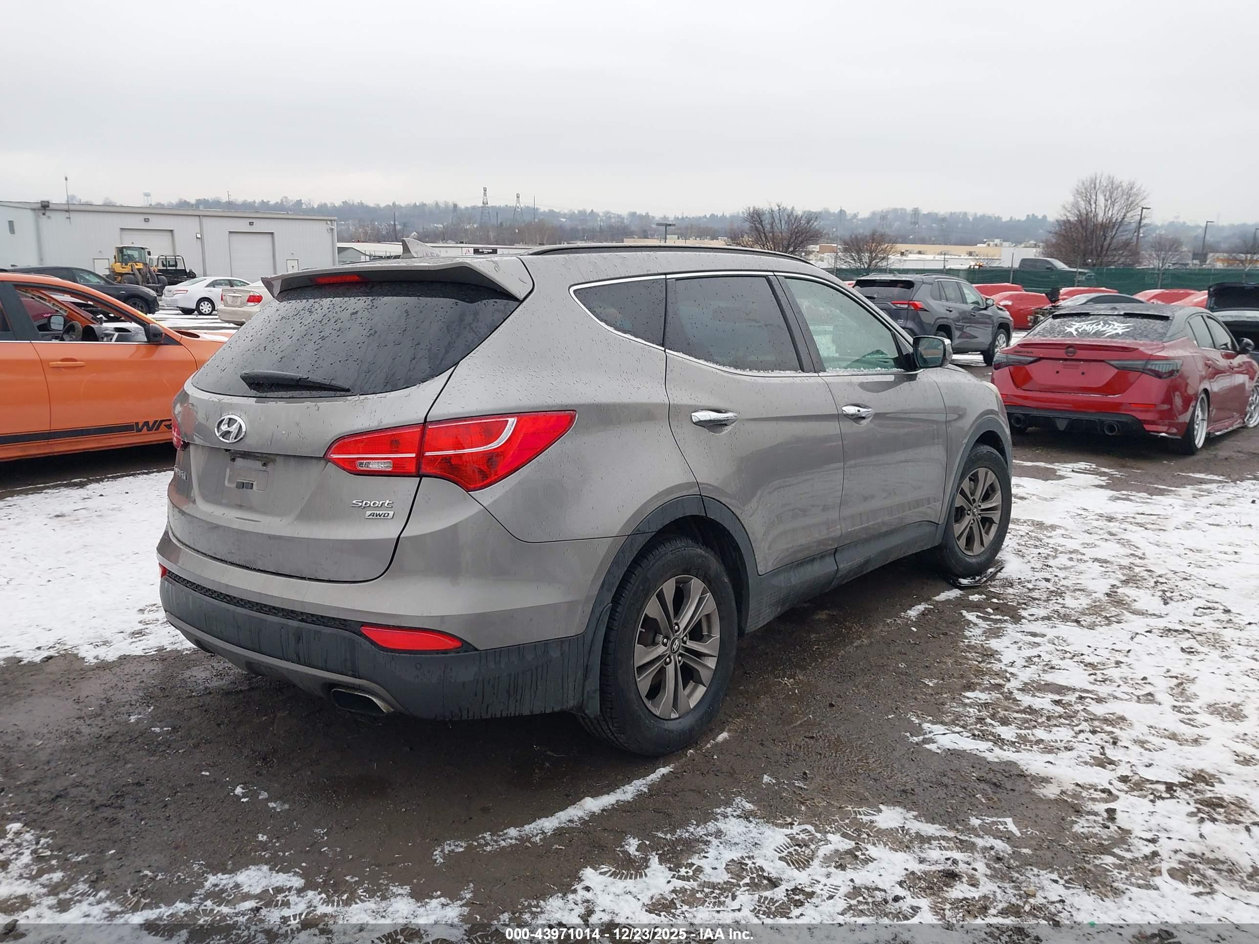 HYUNDAI SANTA image 4