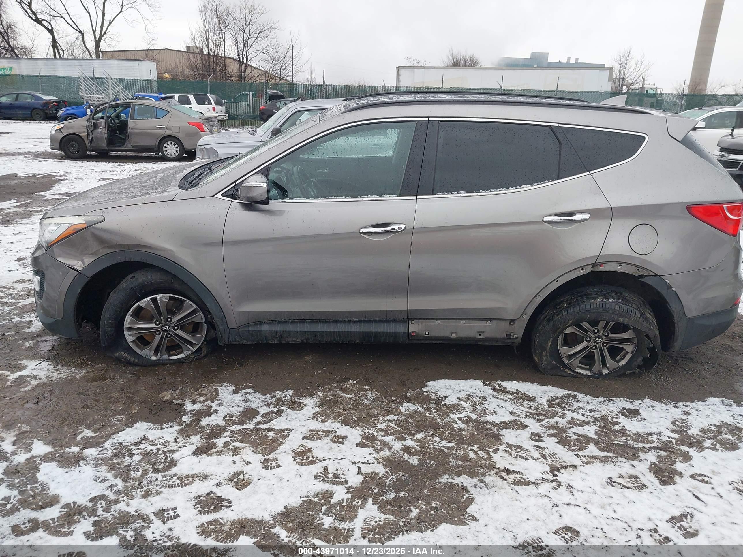 HYUNDAI SANTA image 6