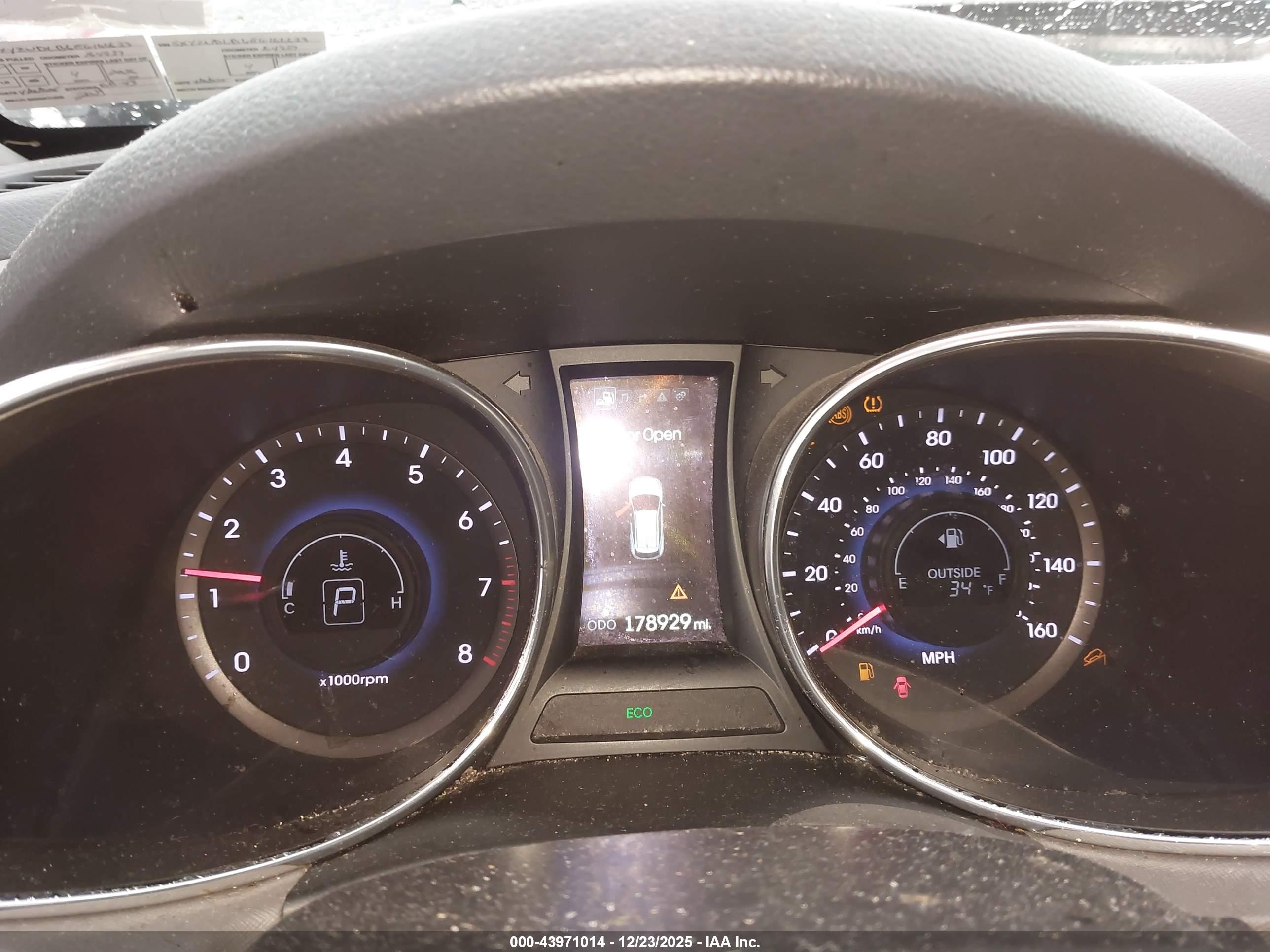 HYUNDAI SANTA image 7
