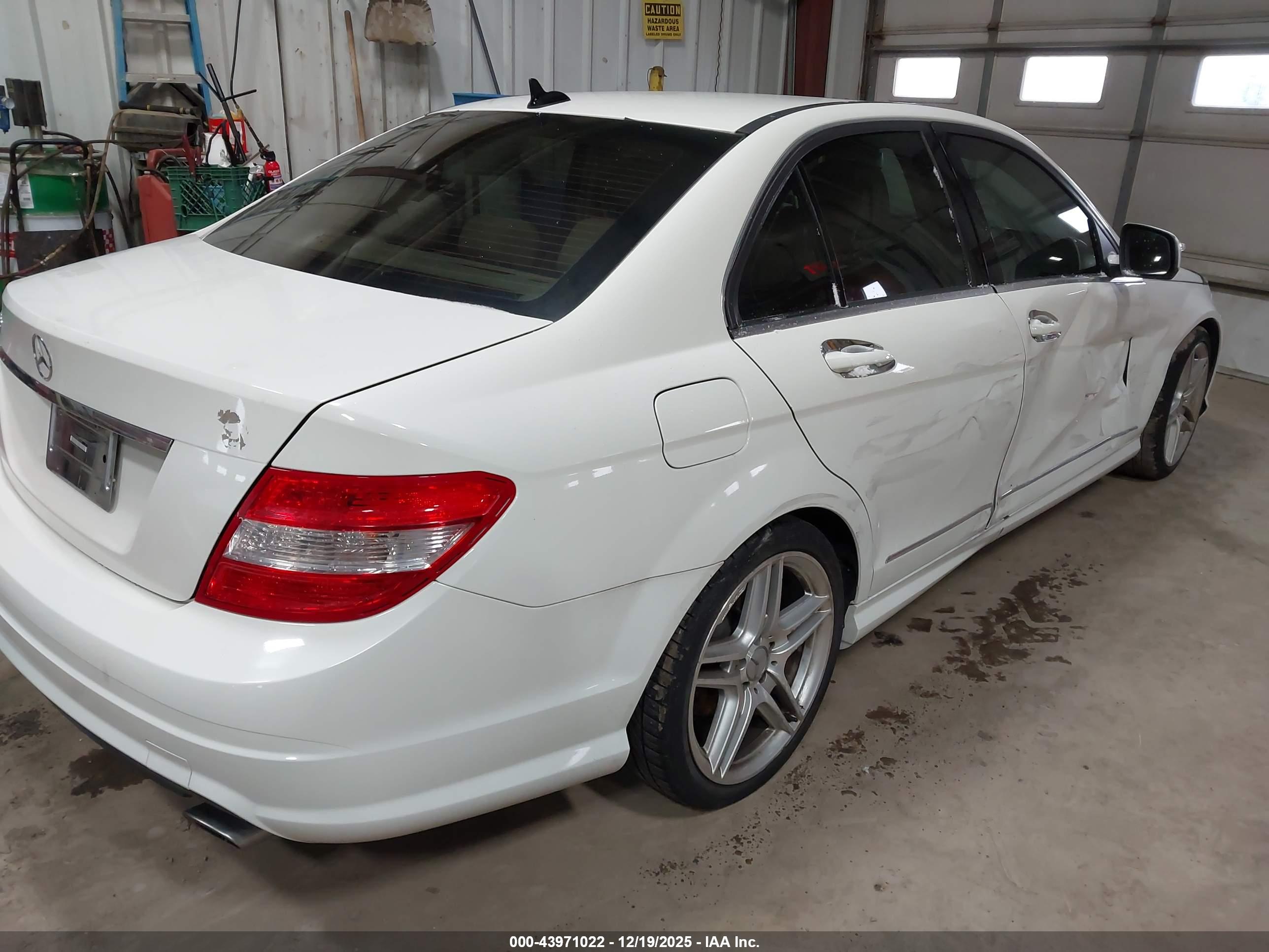 MERCEDES-BENZ C image 4