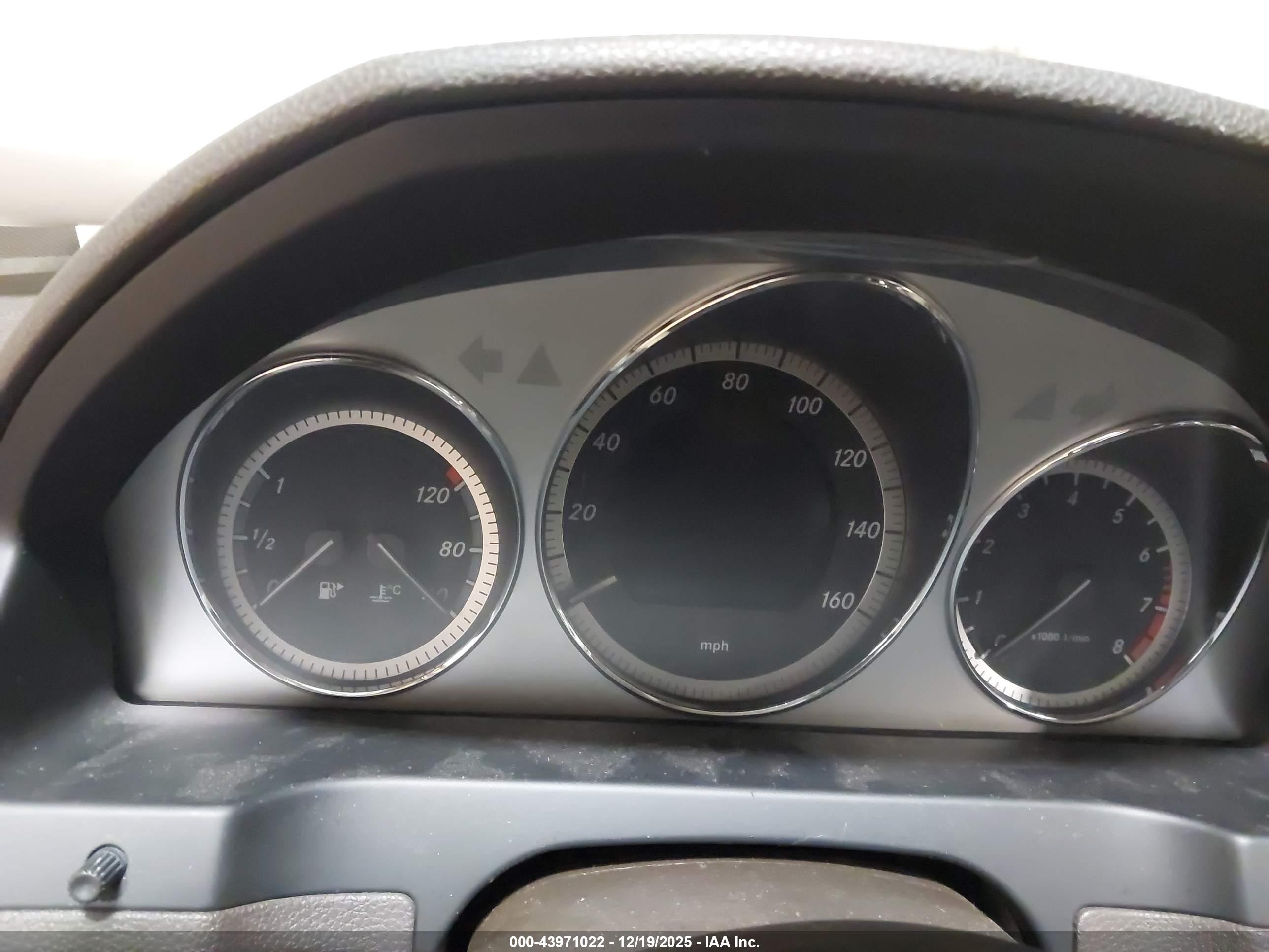 MERCEDES-BENZ C image 7