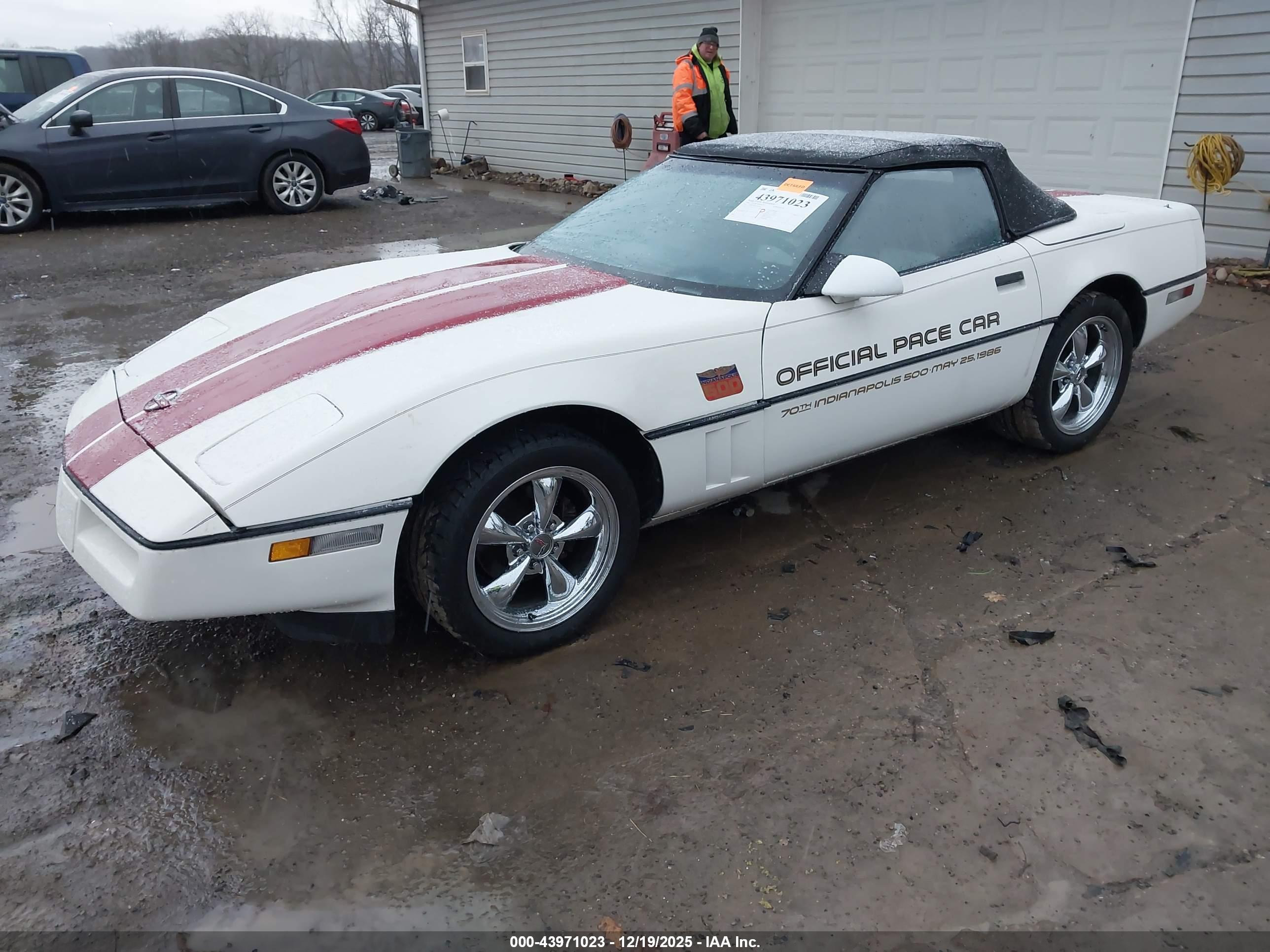 CHEVROLET CORVETTE image 2