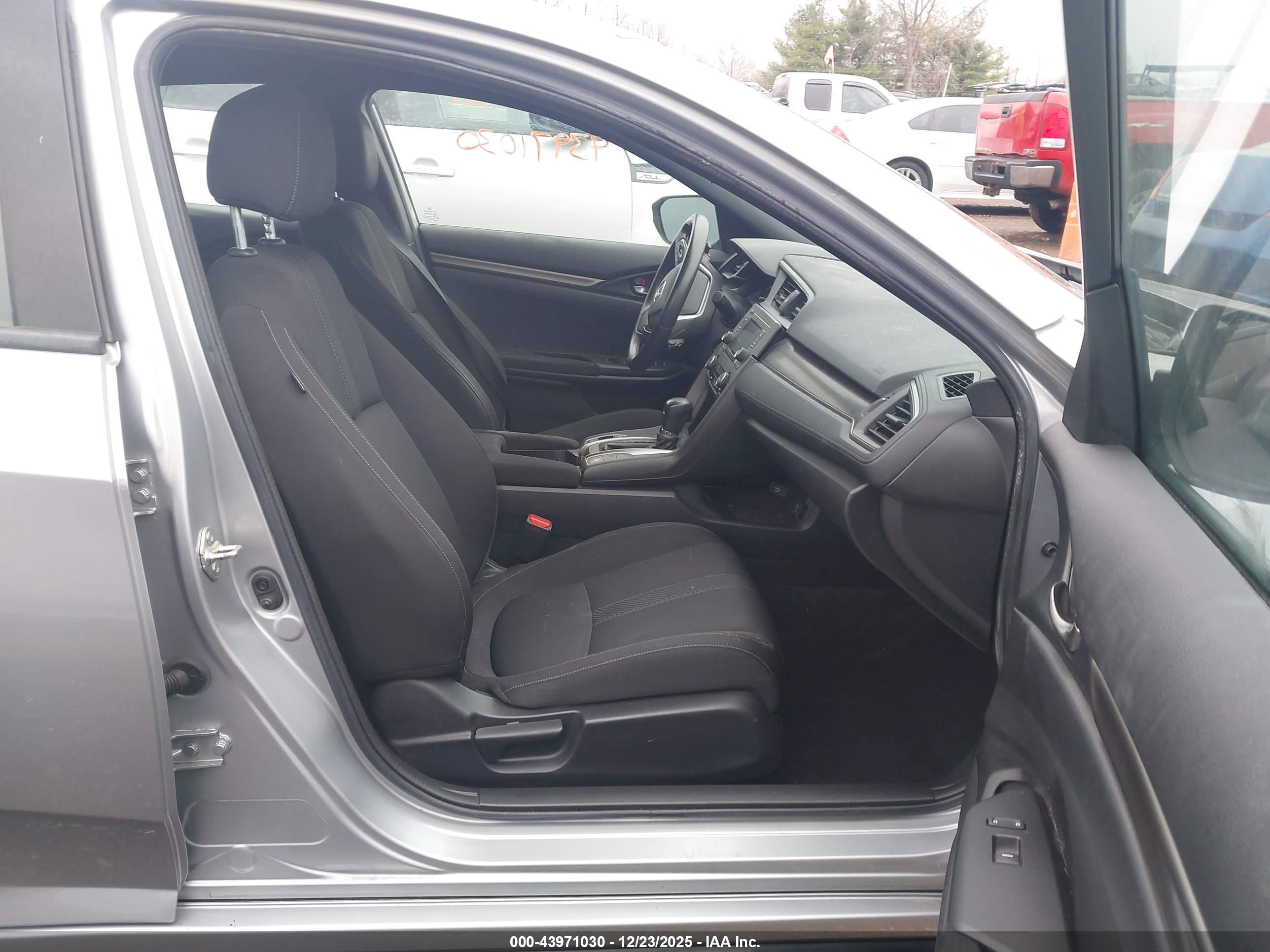 HONDA CIVIC image 5