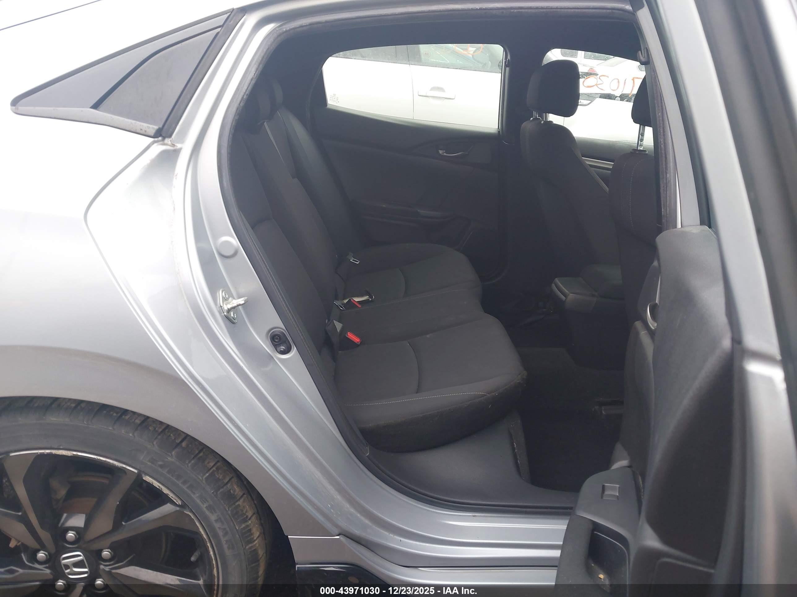 HONDA CIVIC image 8