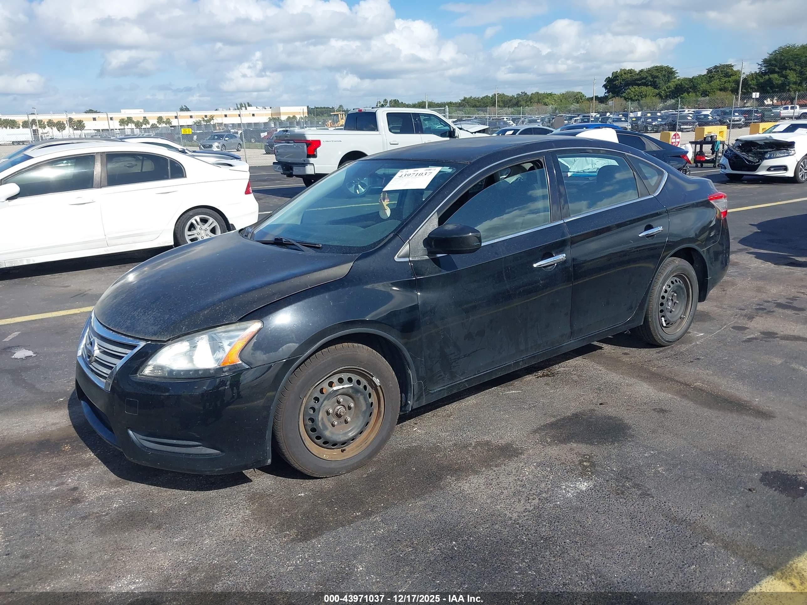 NISSAN SENTRA image 2