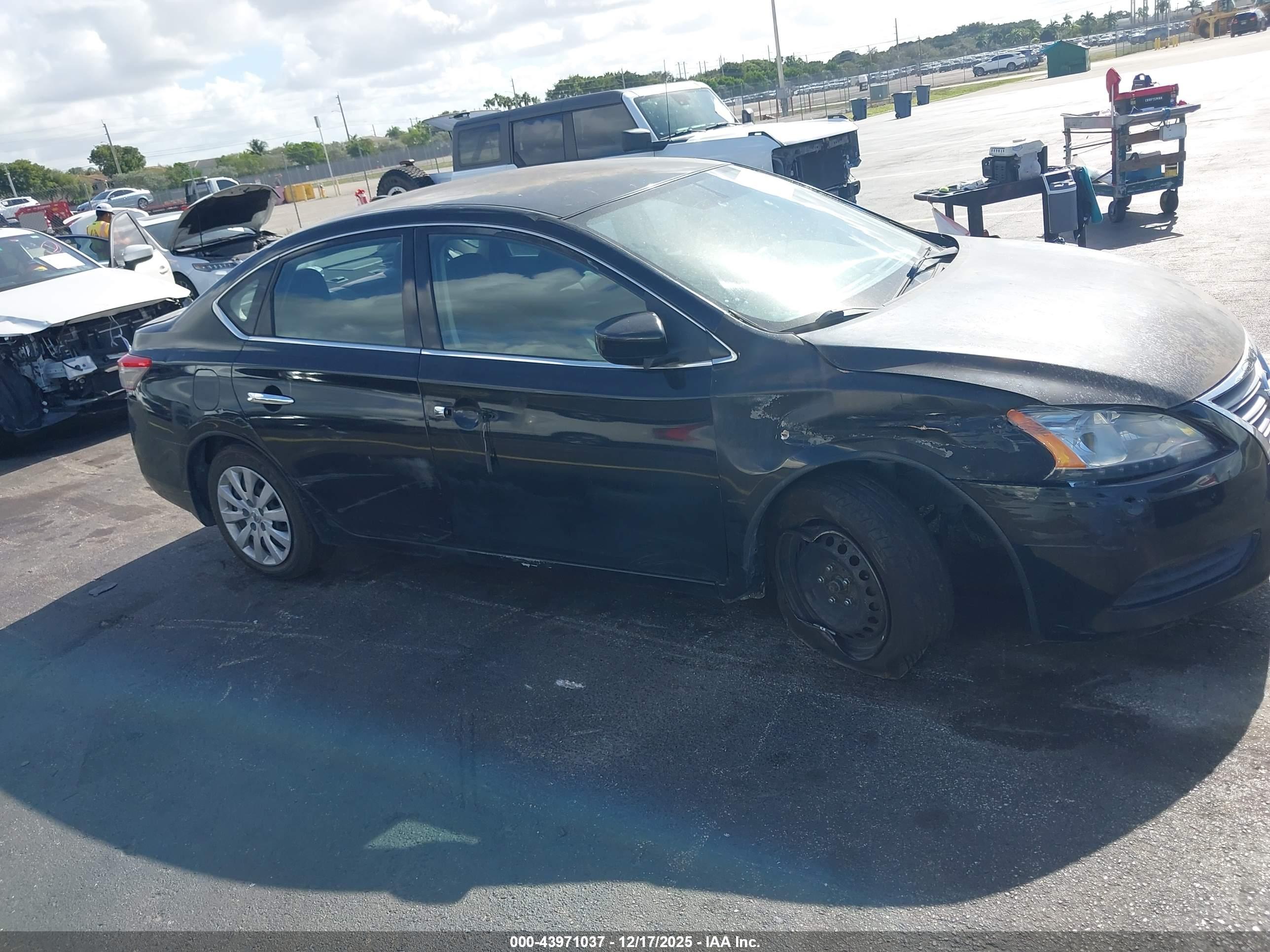 NISSAN SENTRA image 6