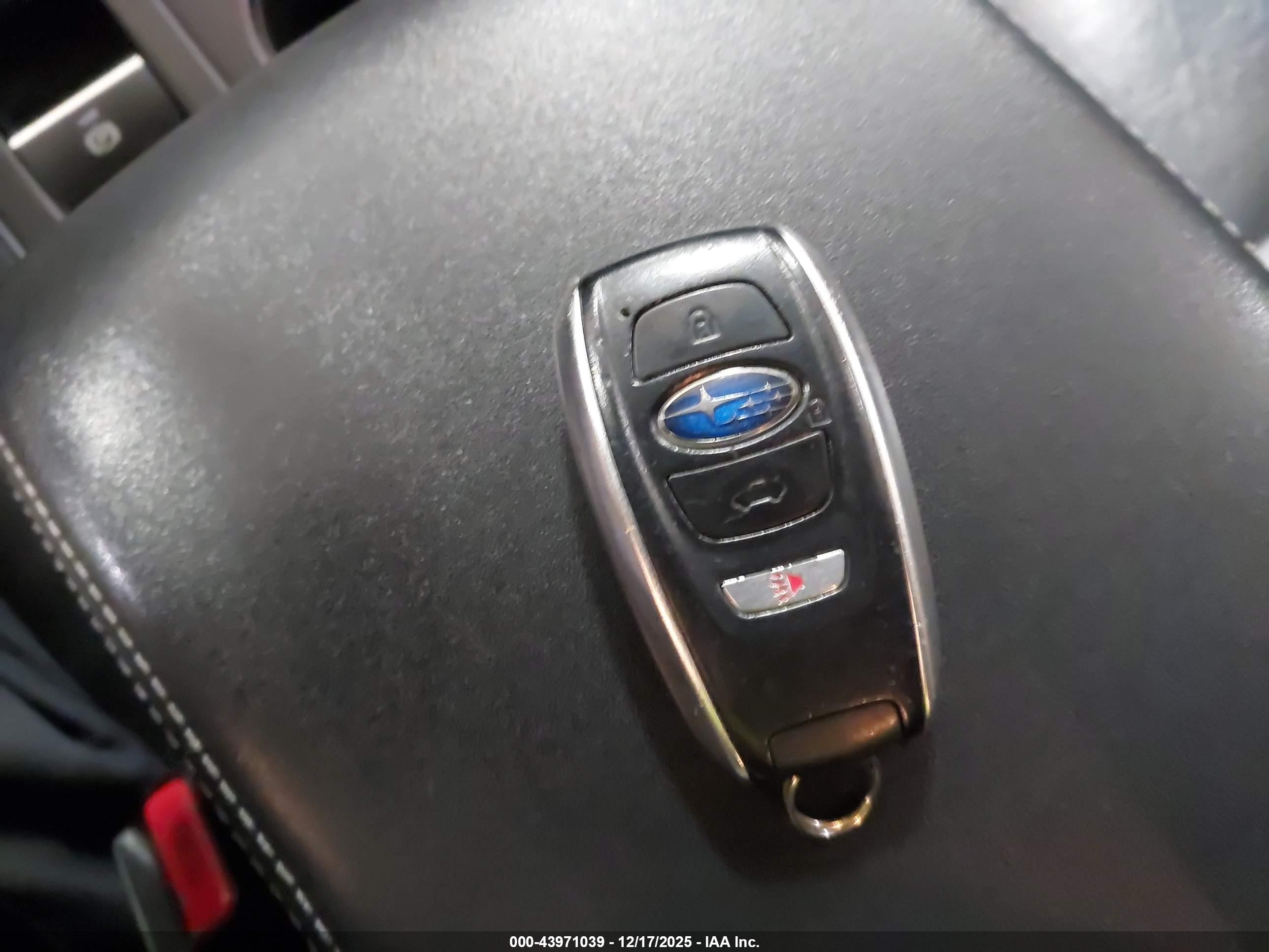 SUBARU OUTBACK image 11