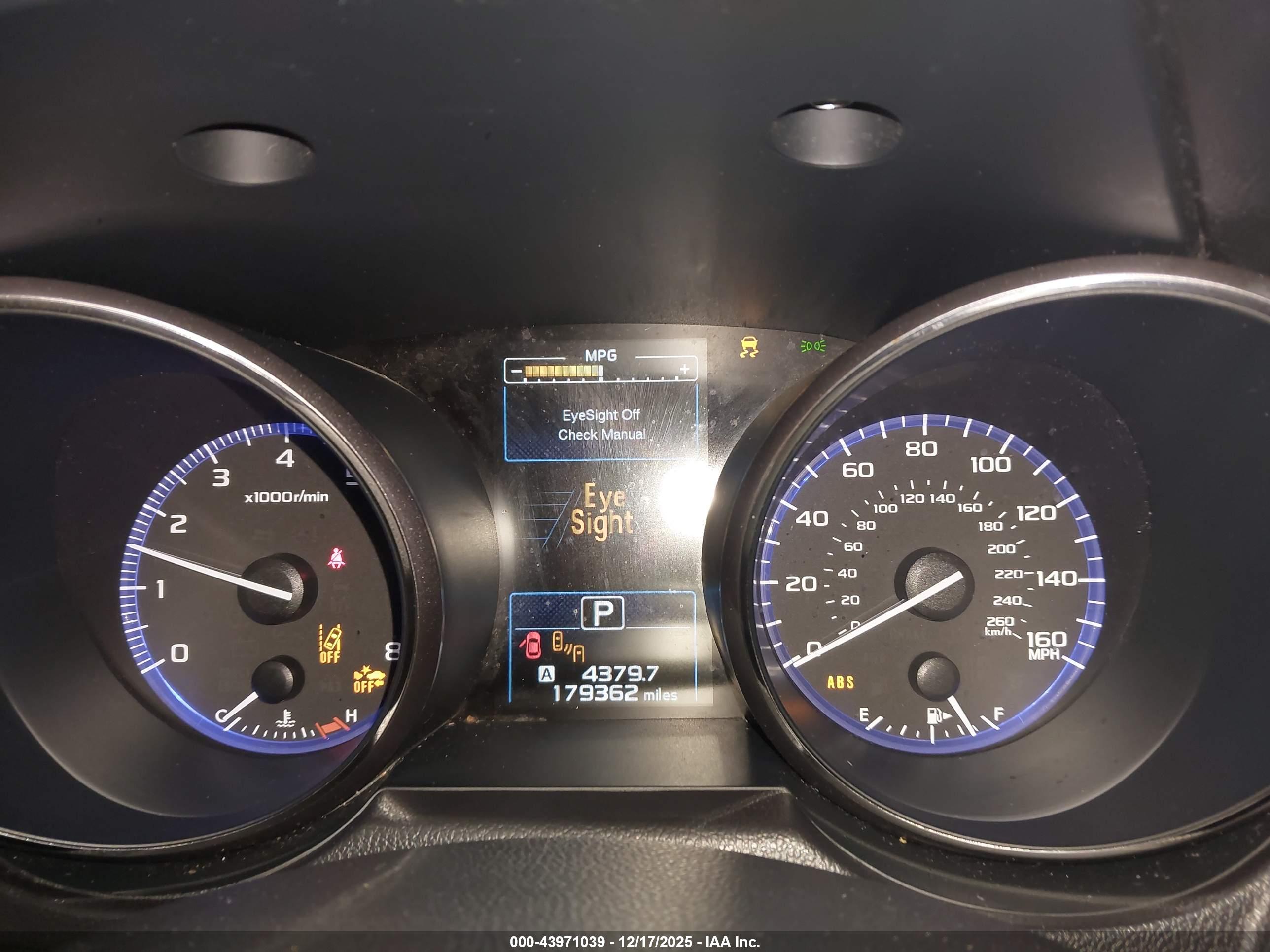 SUBARU OUTBACK image 7