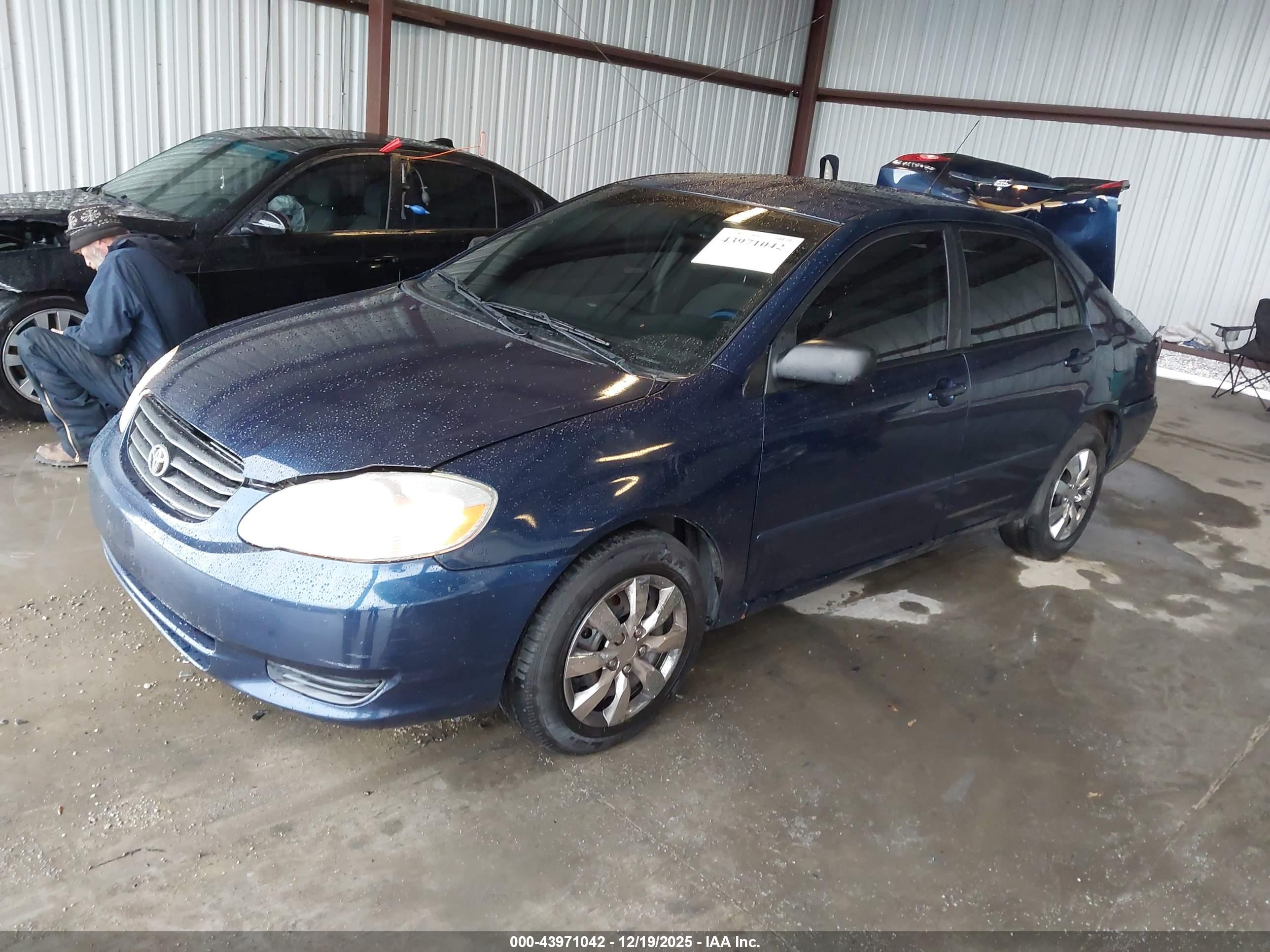 TOYOTA COROLLA image 2