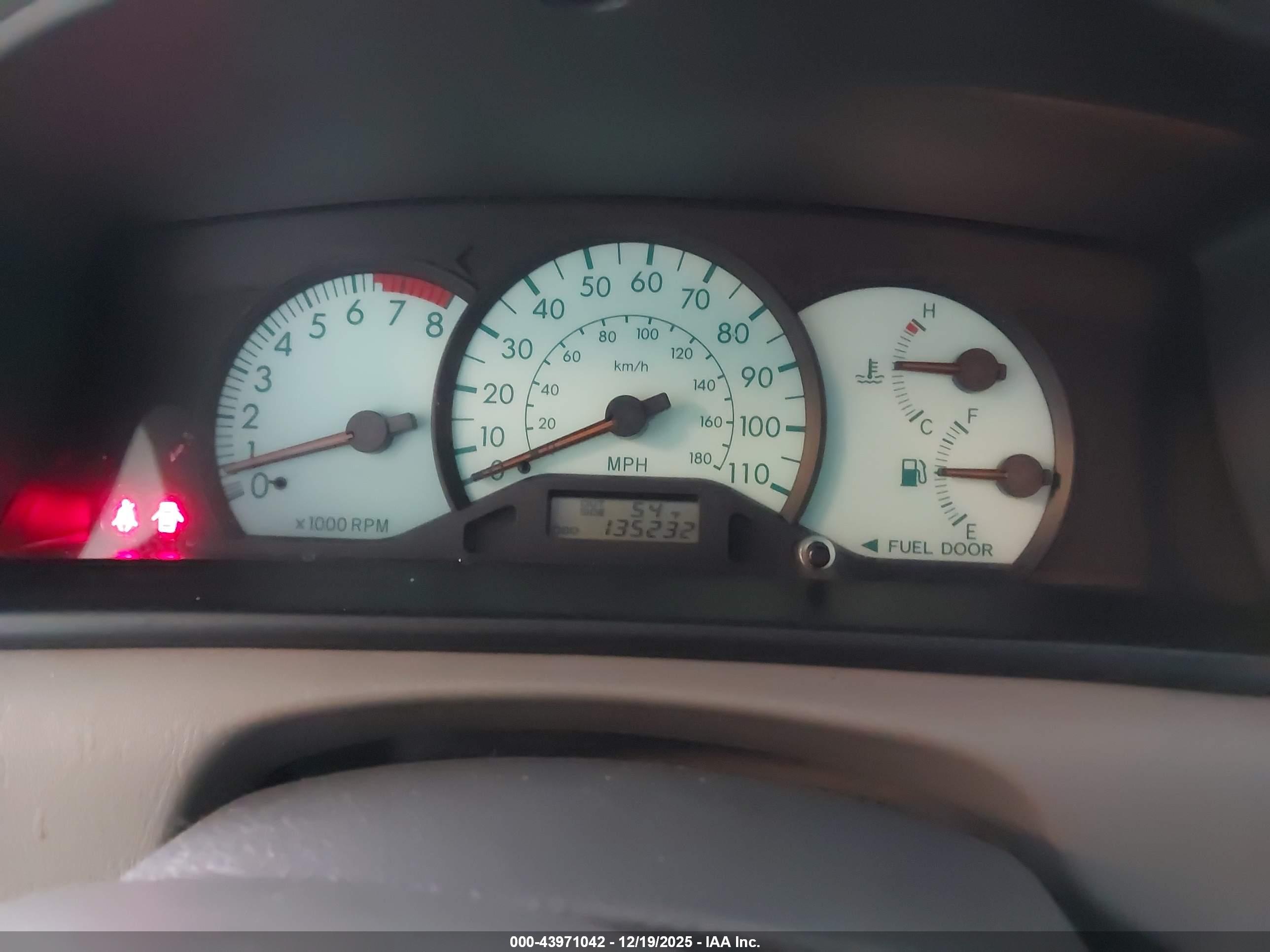 TOYOTA COROLLA image 7