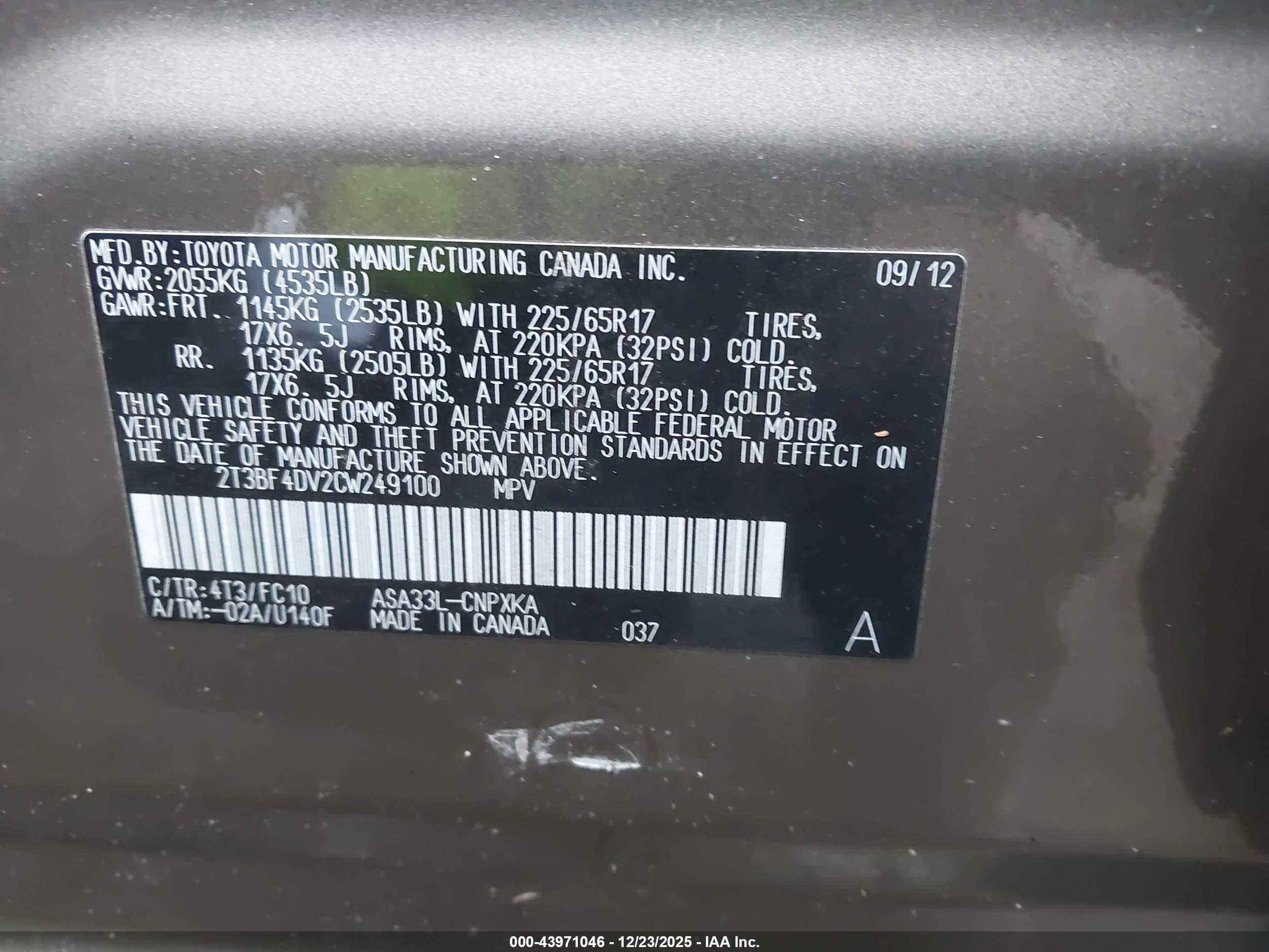 TOYOTA RAV4 image 9