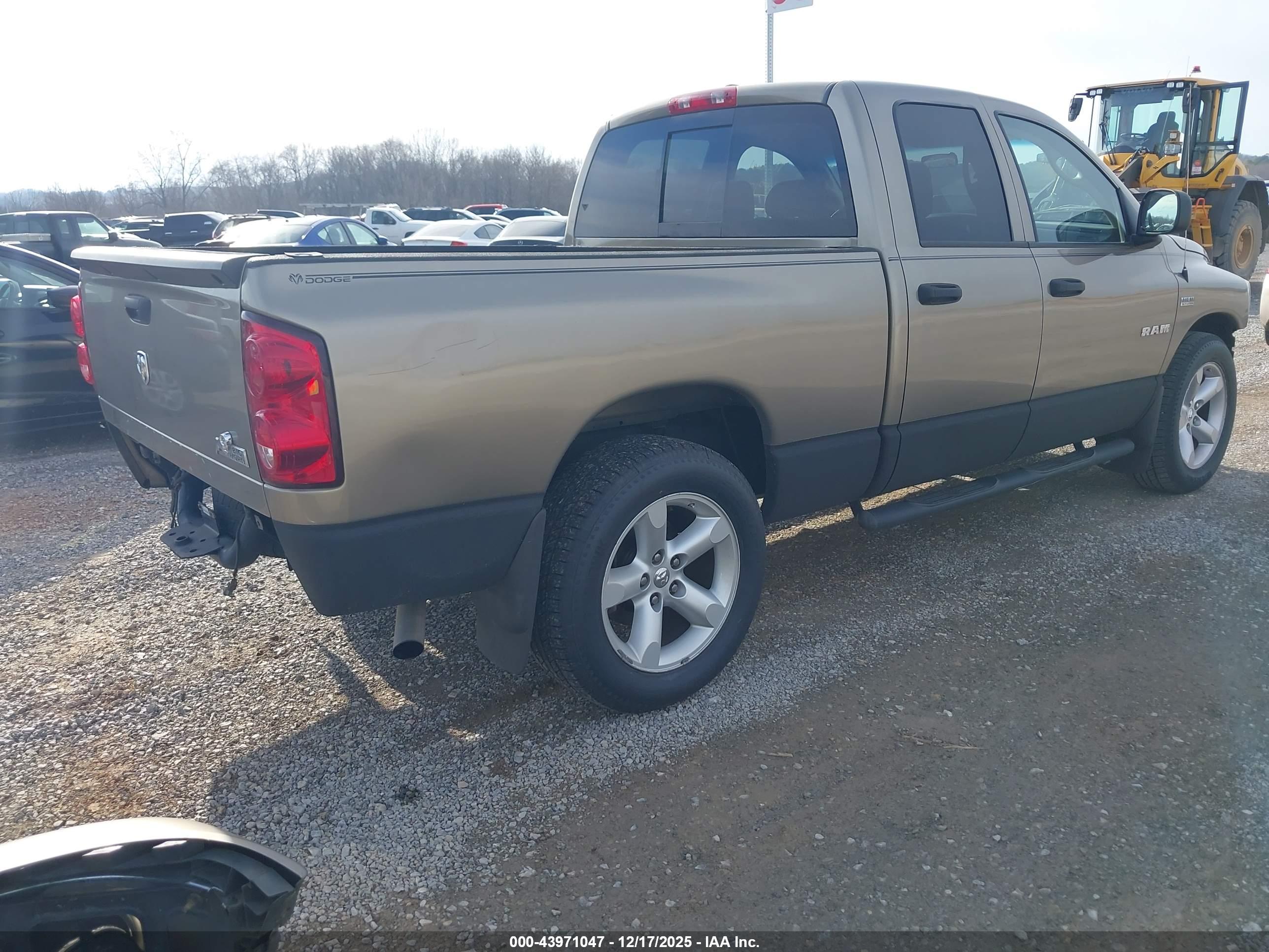 DODGE RAM image 4