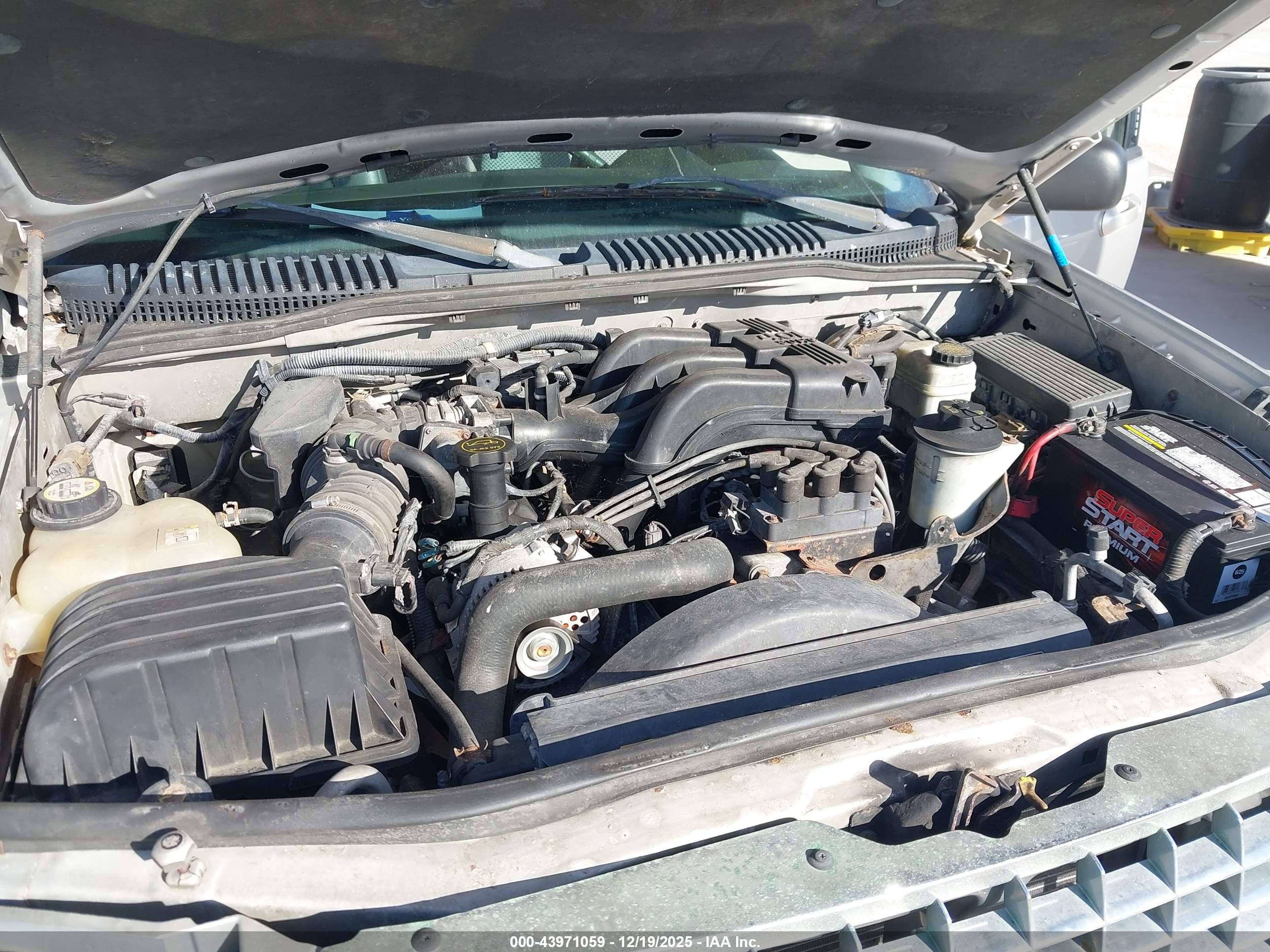 FORD EXPLORER image 10