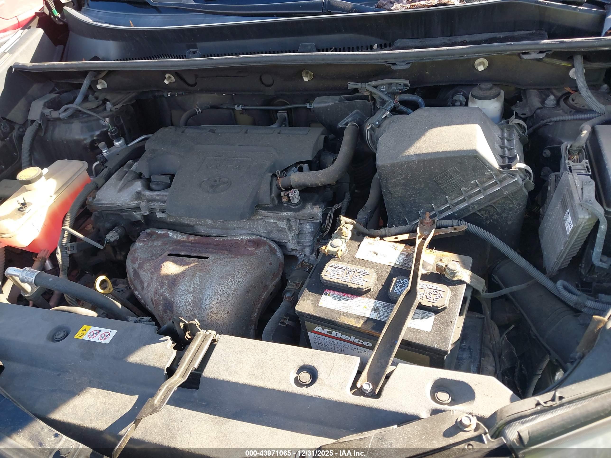 TOYOTA RAV4 image 10