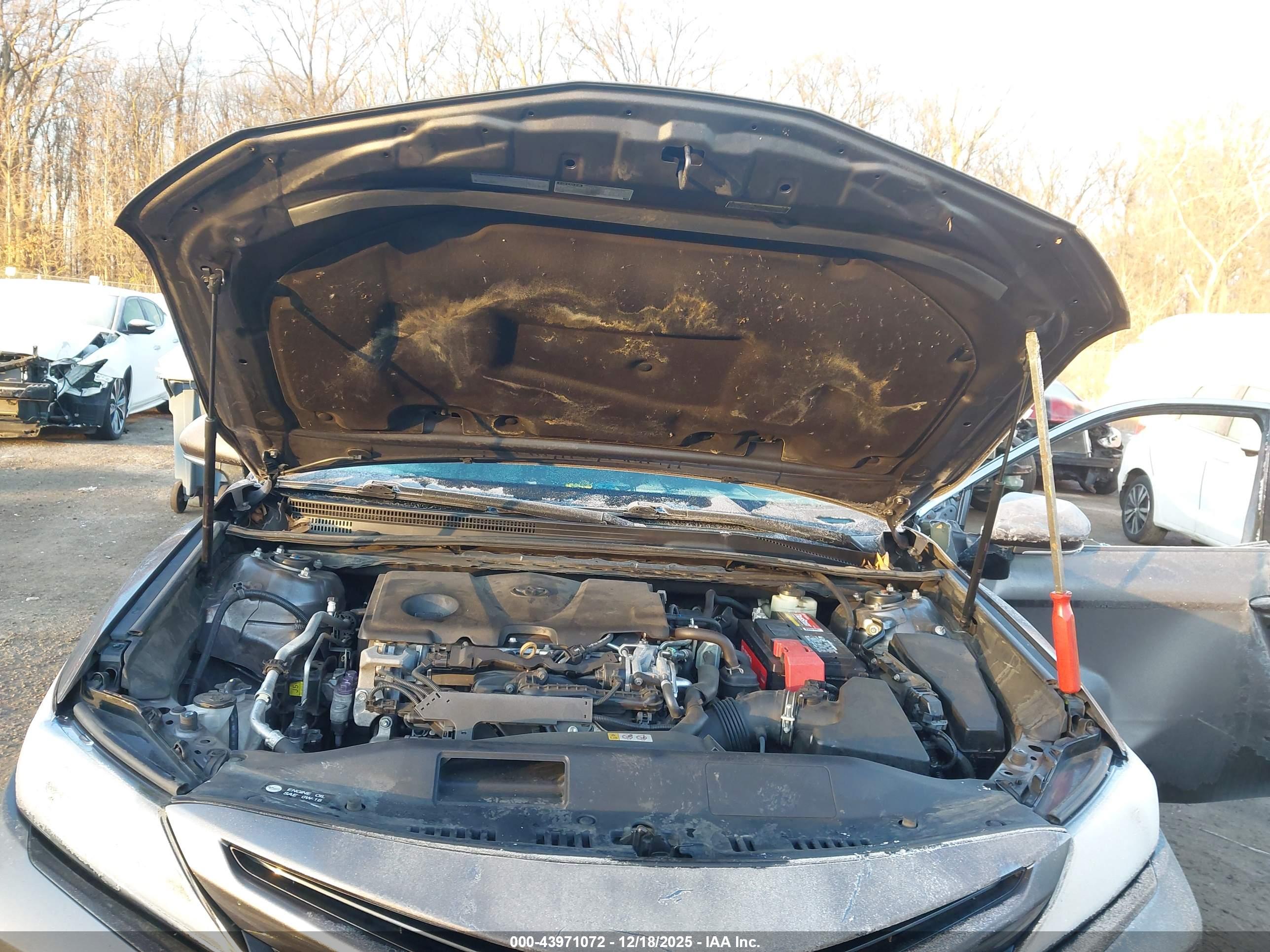 TOYOTA CAMRY image 10