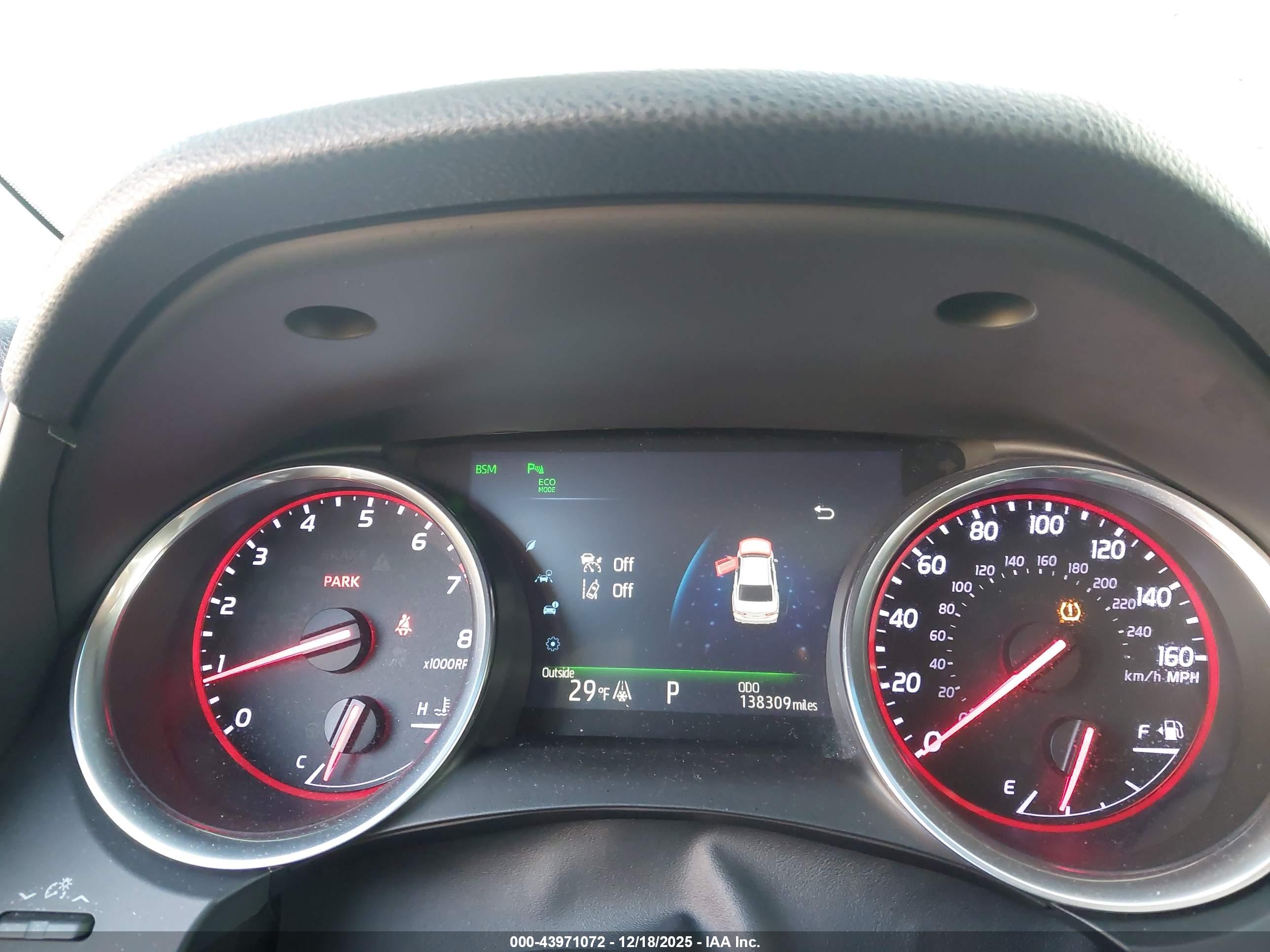 TOYOTA CAMRY image 7