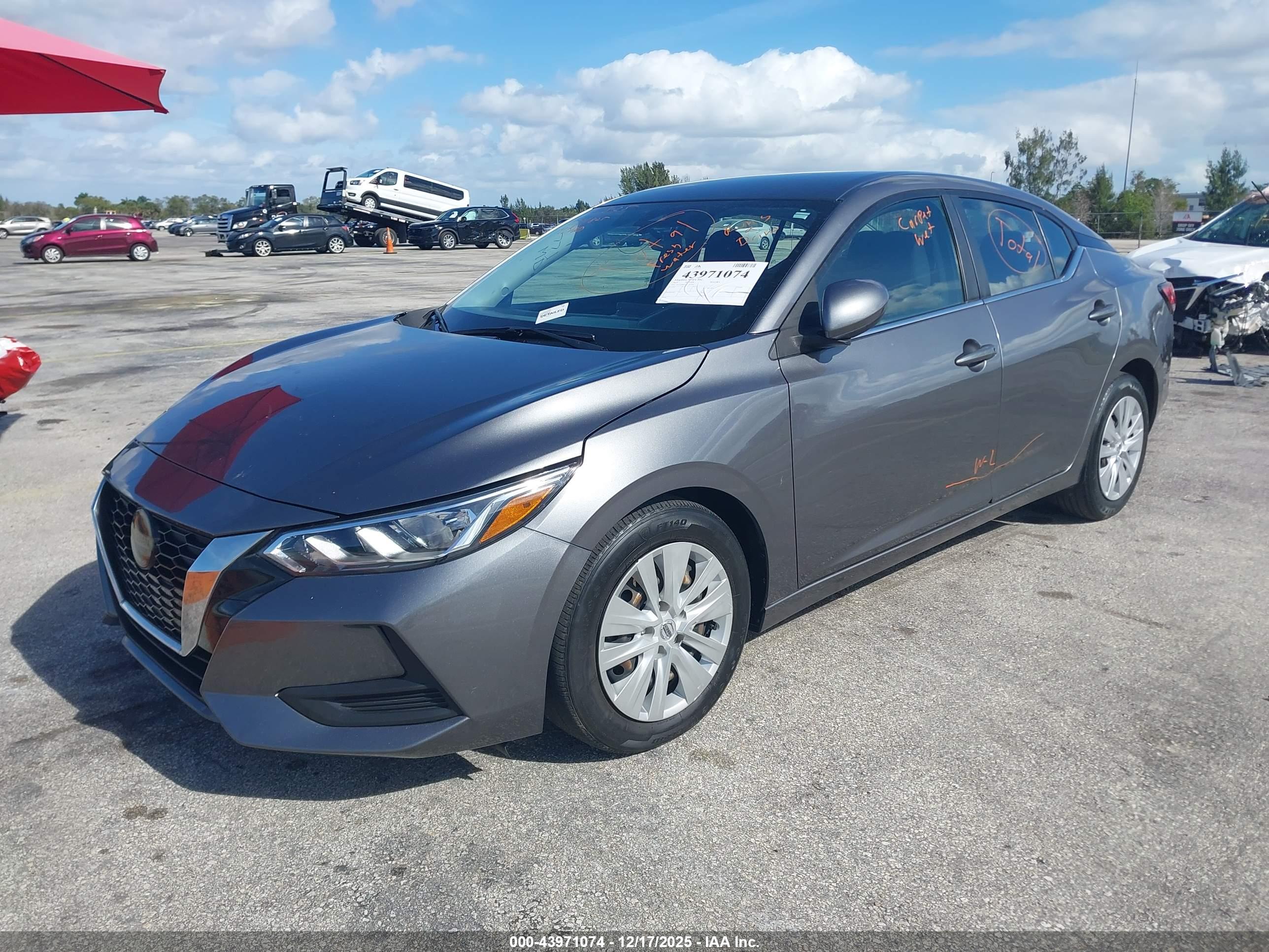 NISSAN SENTRA image 2