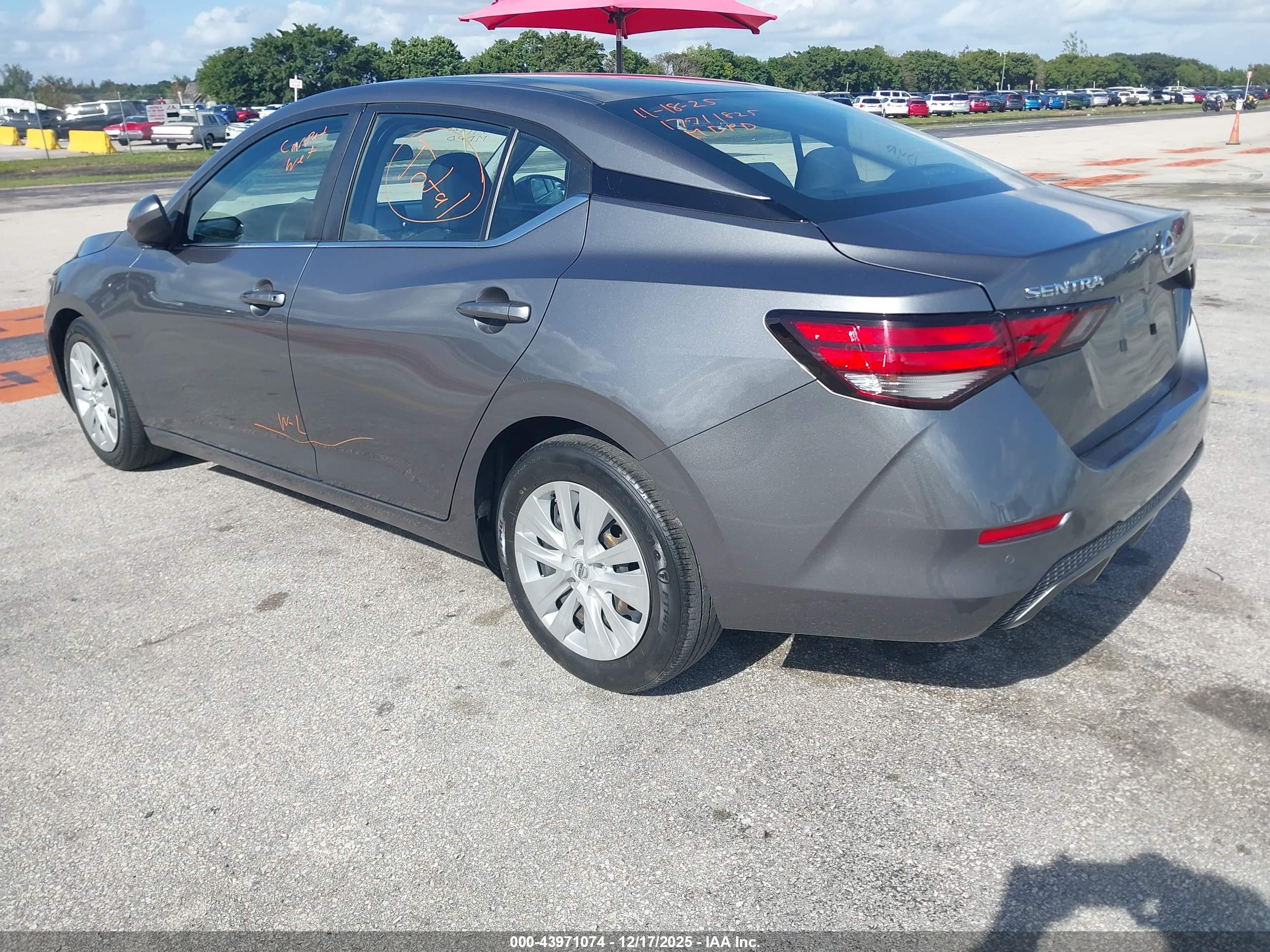 NISSAN SENTRA image 3