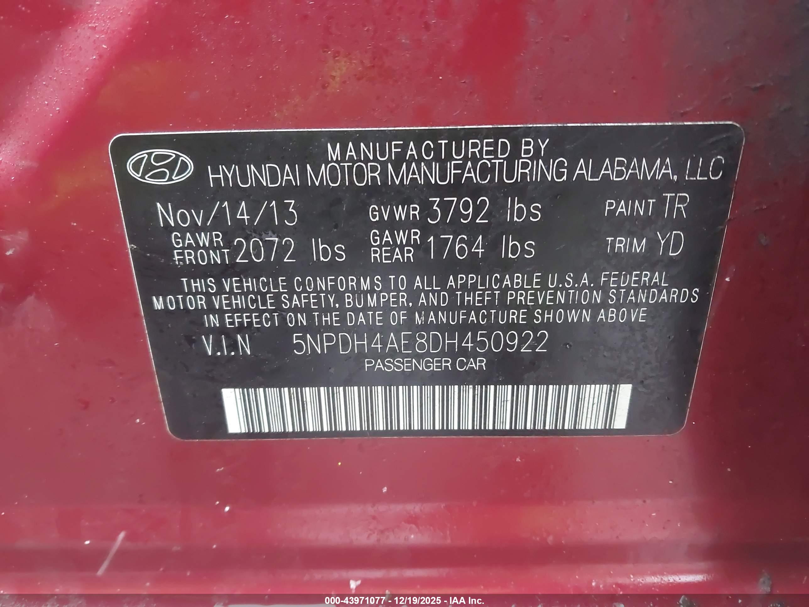 HYUNDAI ELANTRA image 9