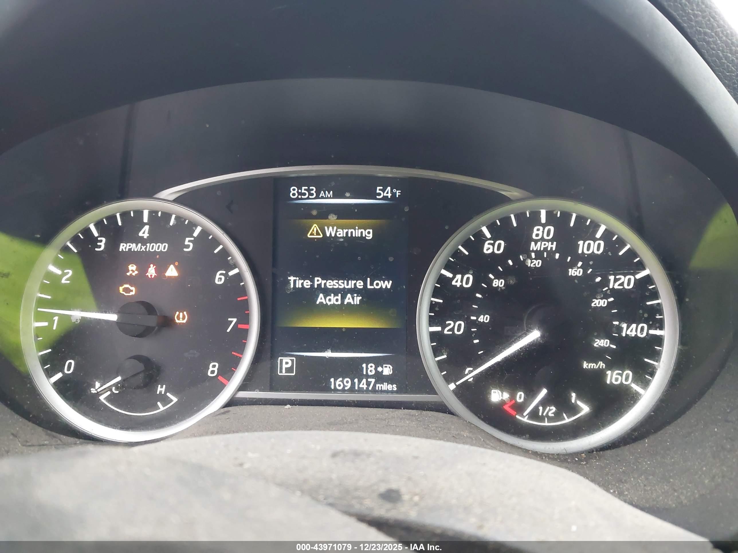 NISSAN SENTRA image 7