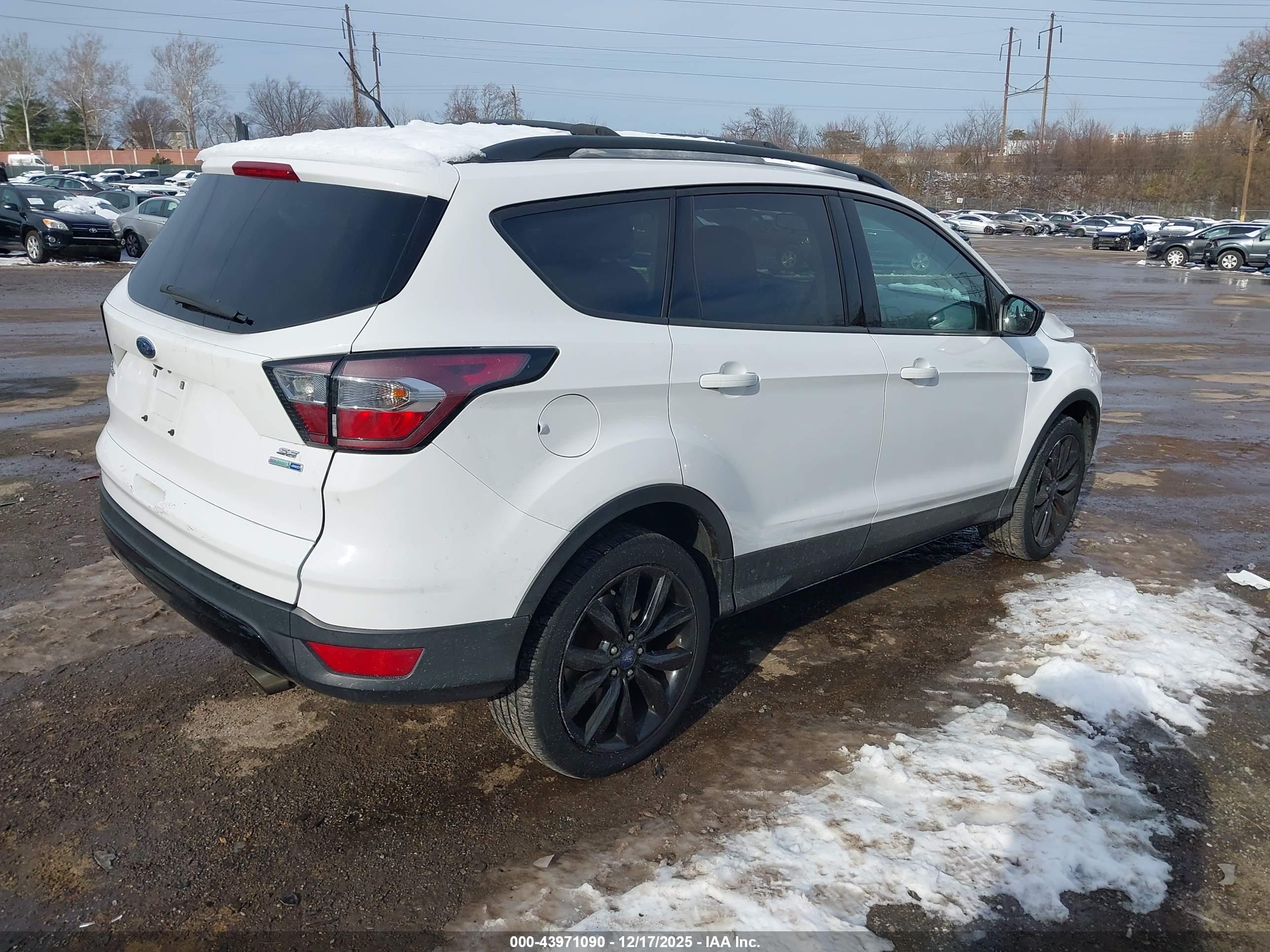 FORD ESCAPE image 4