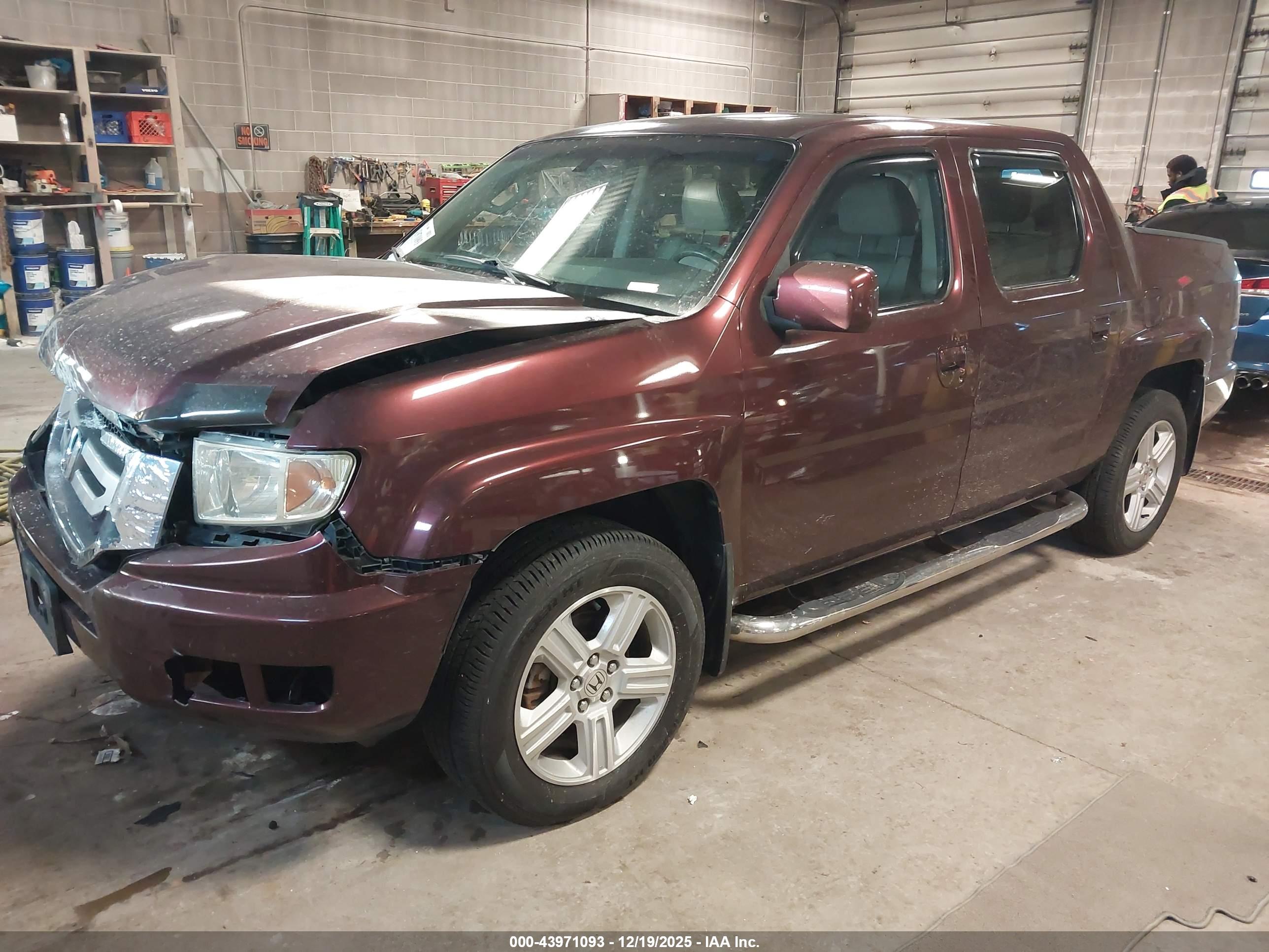 HONDA RIDGELINE image 2