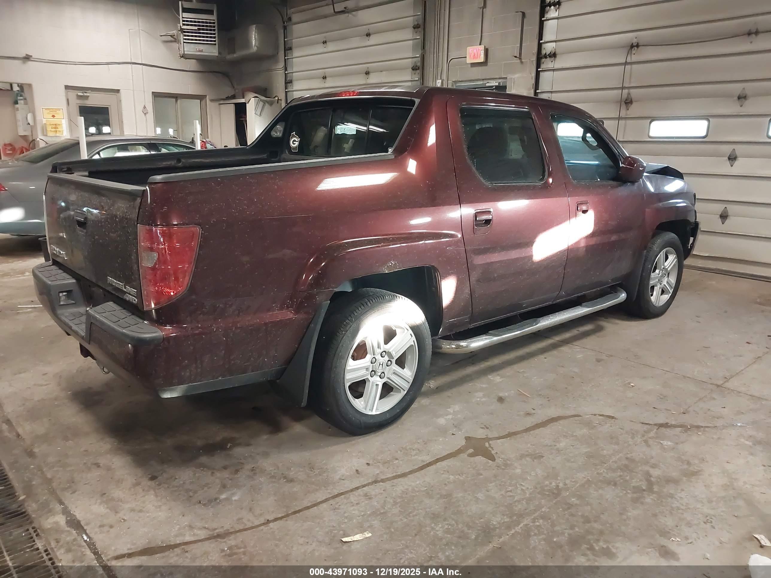 HONDA RIDGELINE image 4